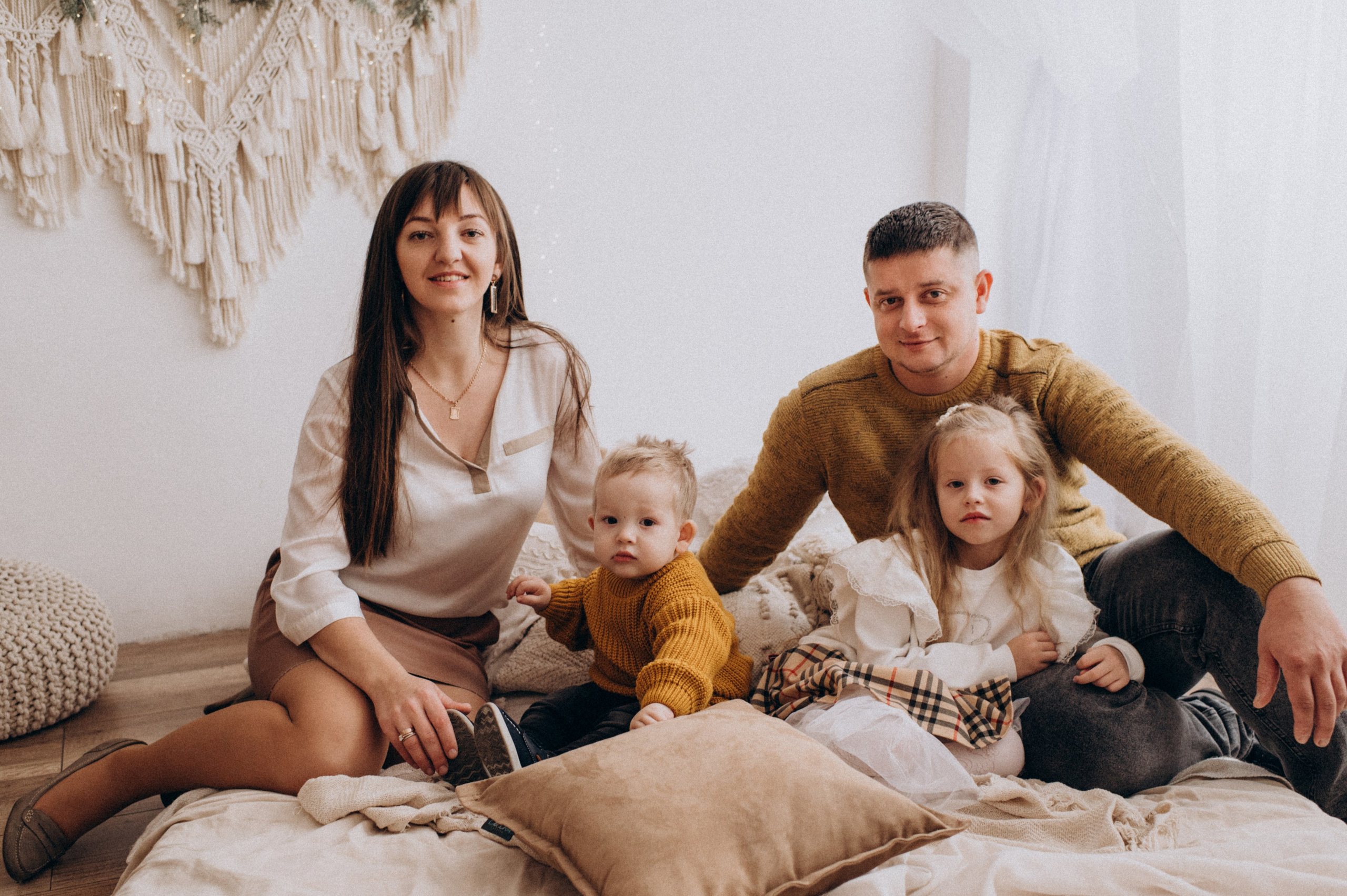 Новорічна фотосесія у студії Тернополя, фотосесія Львів. Сімейний, дитячий та індивідуальний фотограф в м. Тернопіль, м. Львів