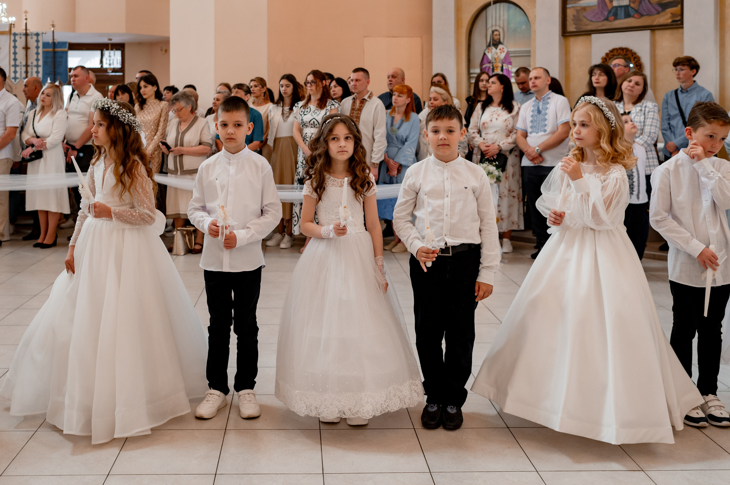 Фотосесія Першого Причастя Тернопіль, зйомка Причастя Тернопіль, Таїнство Першого Причастя Тернопіль, Катедра Причастя Тернопіль. Сімейний, дитячий та індивідуальний фотограф в м. Тернопіль, м. Львів