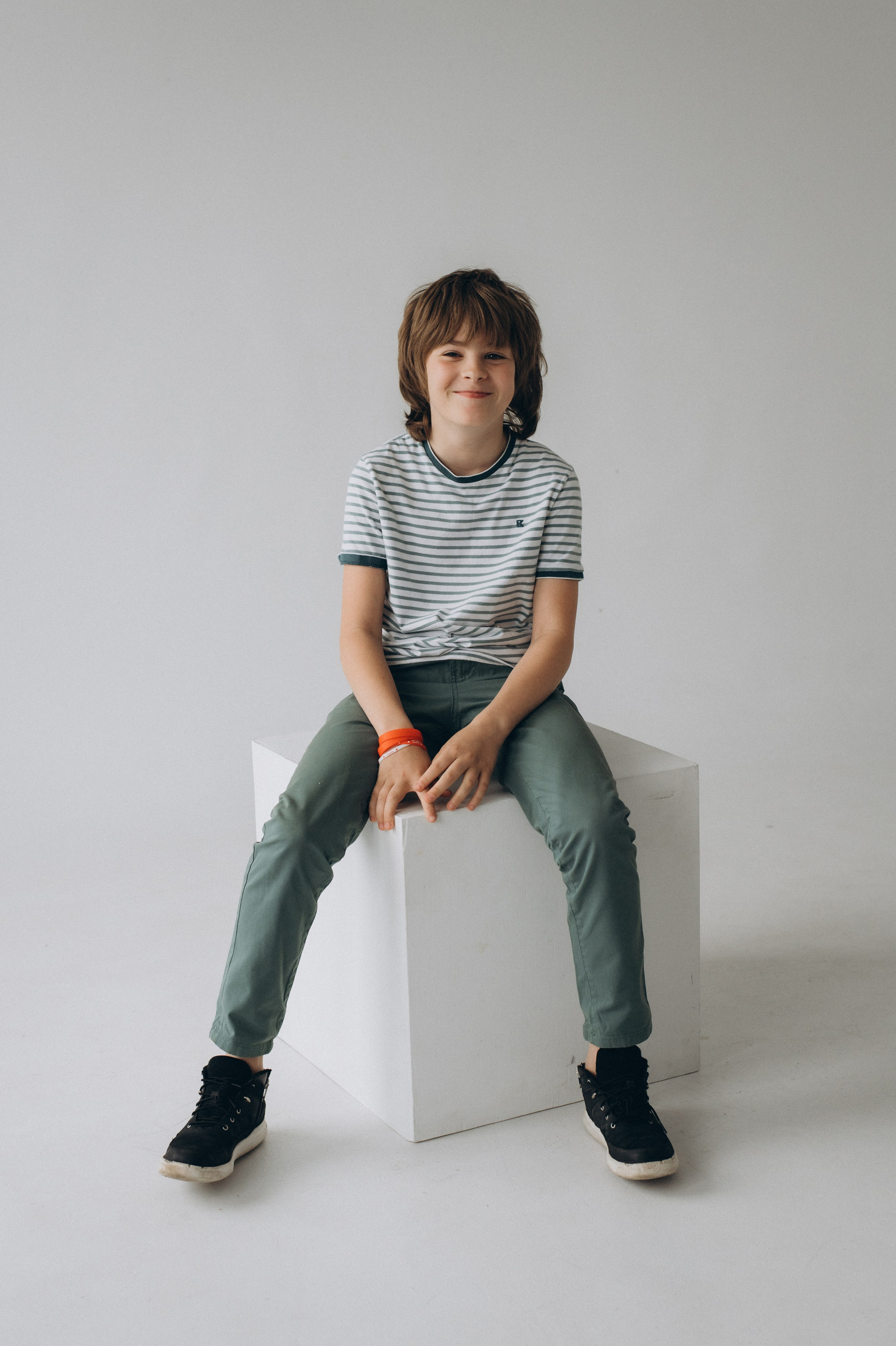 Шкільна фотосесія на віньєтки Тернопіль, фотосесія випускників Тернопіль, зйомка на віньєтки, шкільні фотоальбоми Тернопіль. Сімейний, дитячий та індивідуальний фотограф в м. Тернопіль, м. Львів