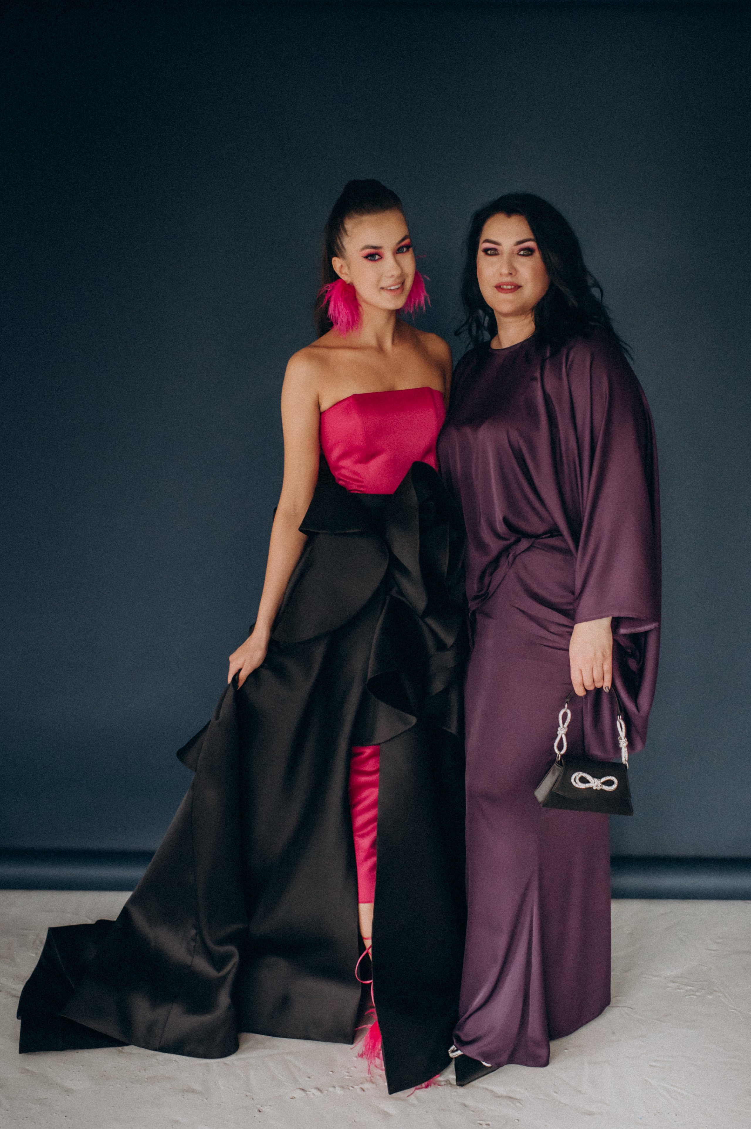 Випускниця, зйомка у студії, фотосесія випускного Тернопіль Львів. Сімейний, дитячий та індивідуальний фотограф в м. Тернопіль, м. Львів