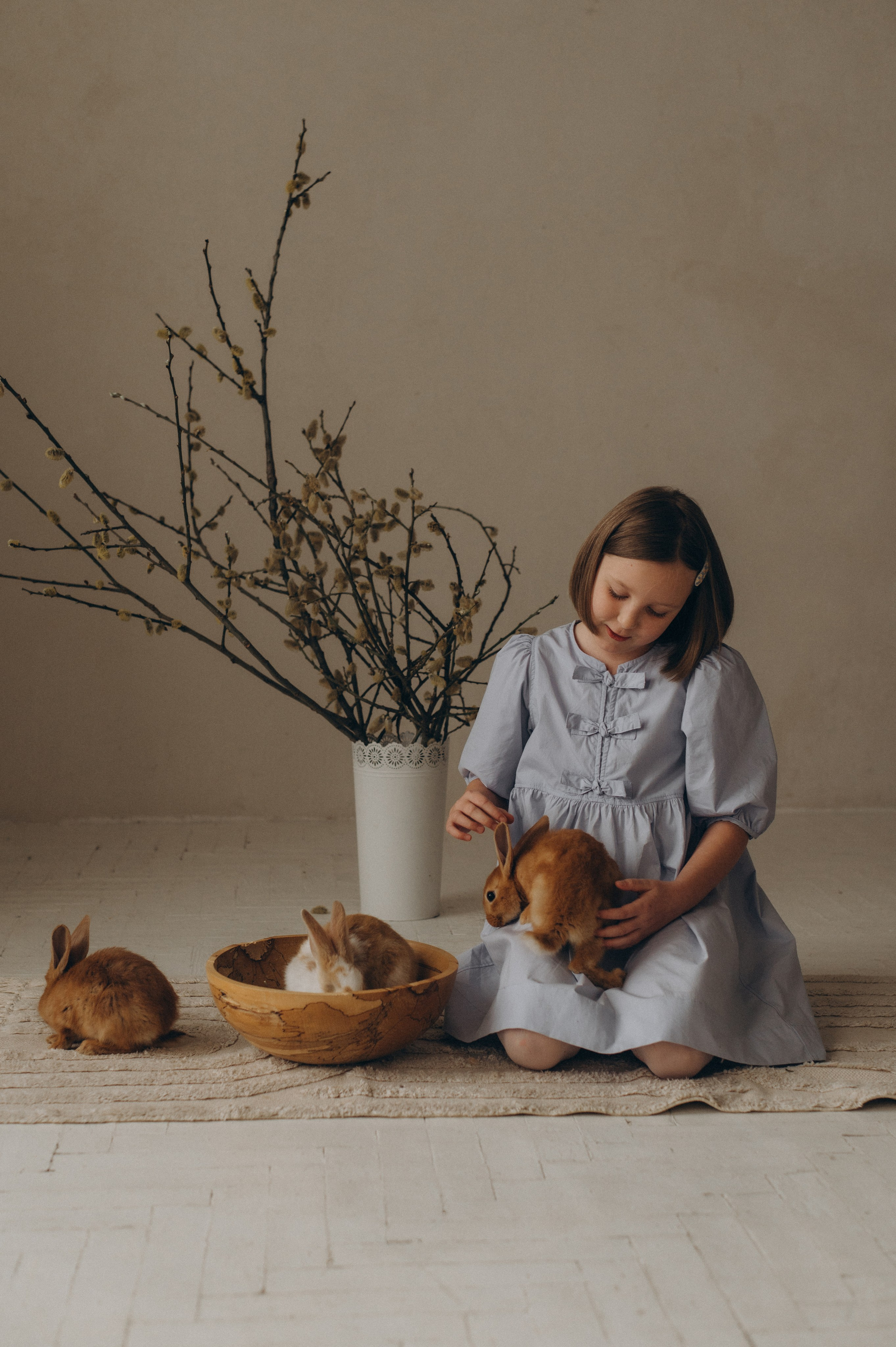 Фотосесія з кроликами, сімейний фотограф Тернопіль, дитячий фотограф Тернопіль, зйомка з кроликами Тернопіль. Сімейний, дитячий та індивідуальний фотограф в м. Тернопіль, м. Львів