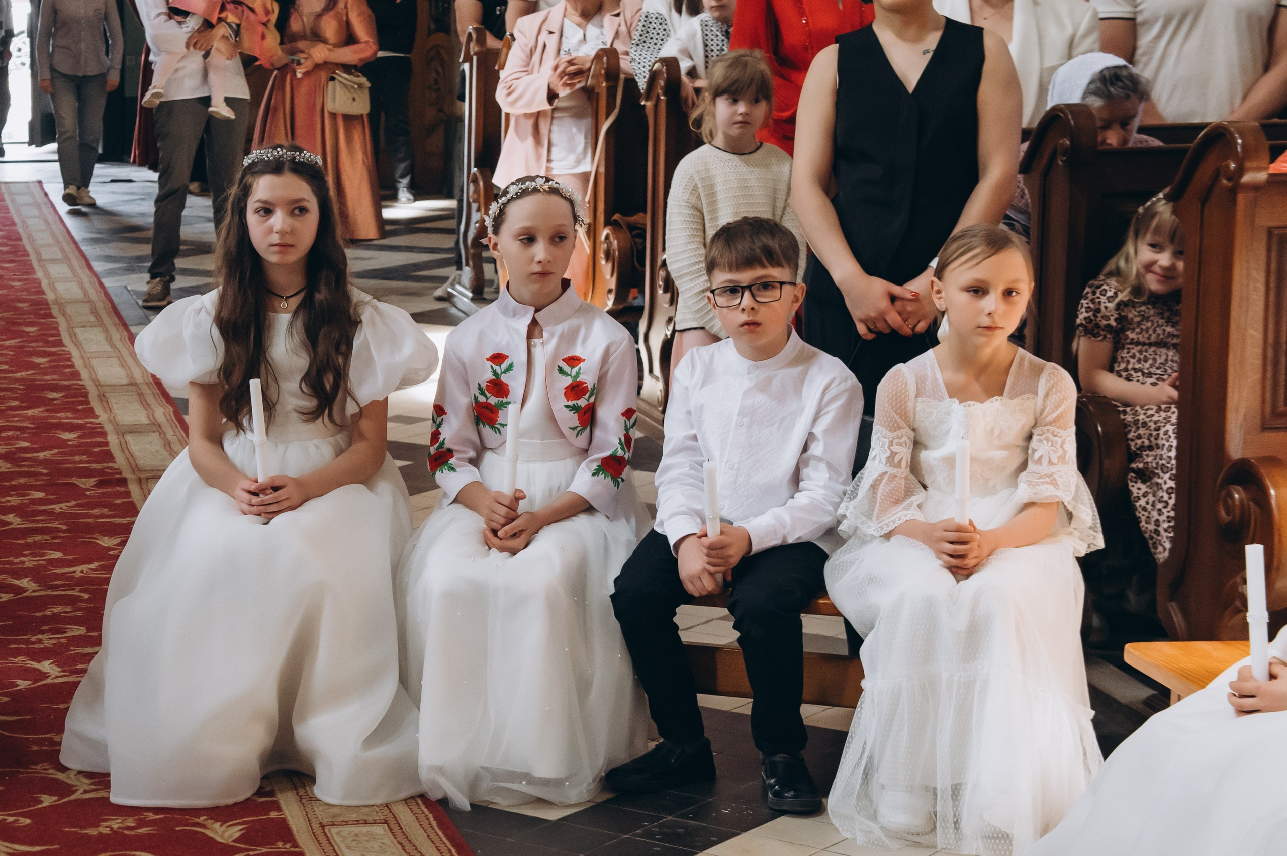 Фотосесія Першого Причастя Тернопіль, фотосесія Причастя Тернопіль, Таїнство Першого Причастя Тернопіль, Катедра Причастя Тернопіль. Сімейний, дитячий та індивідуальний фотограф в м. Тернопіль, м. Львів