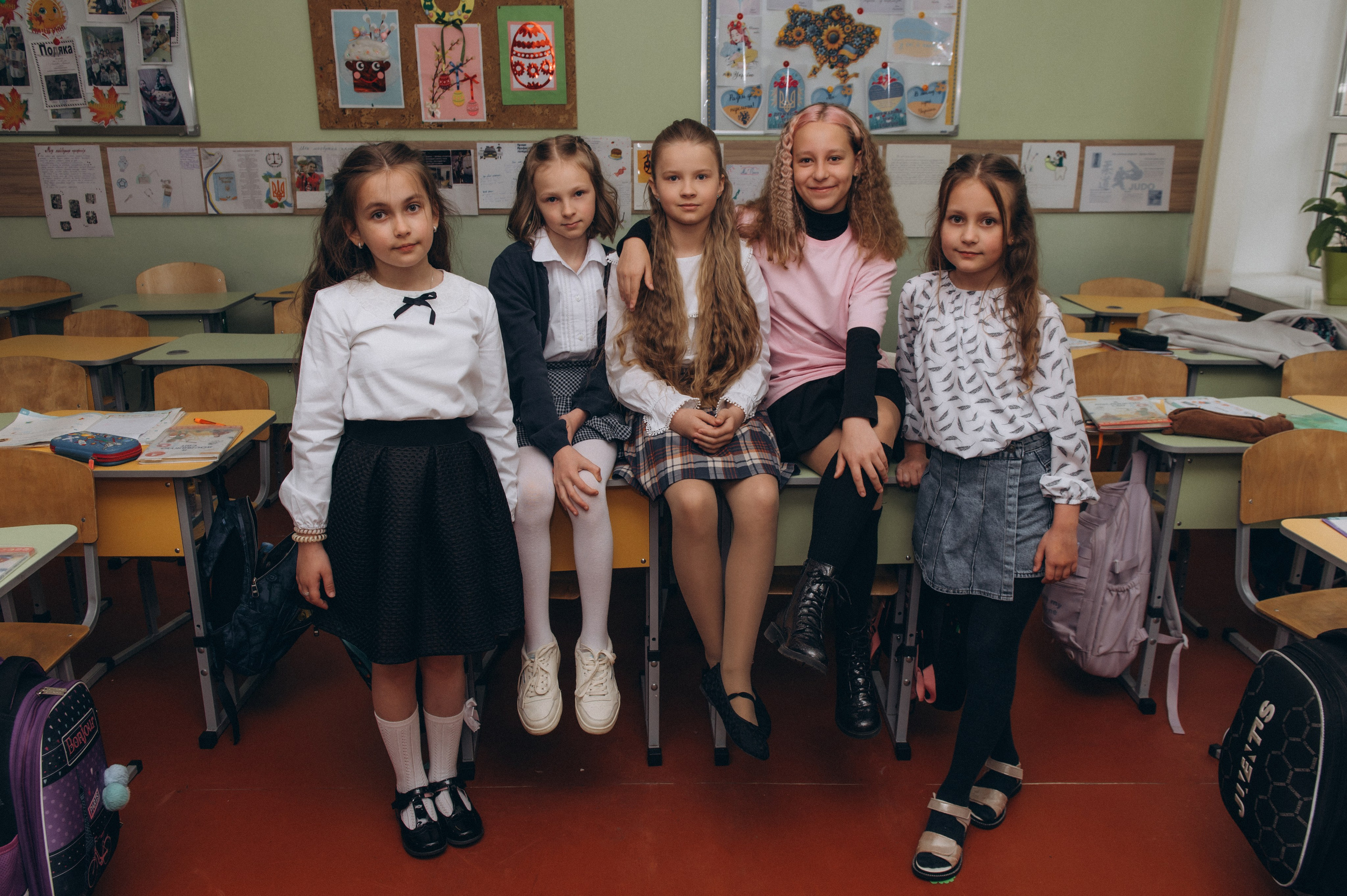 Шкільна фотосесія на віньєтки Тернопіль, фотосесія випускників Тернопіль, зйомка на віньєтки, шкільні фотоальбоми Тернопіль. Сімейний, дитячий та індивідуальний фотограф в м. Тернопіль, м. Львів