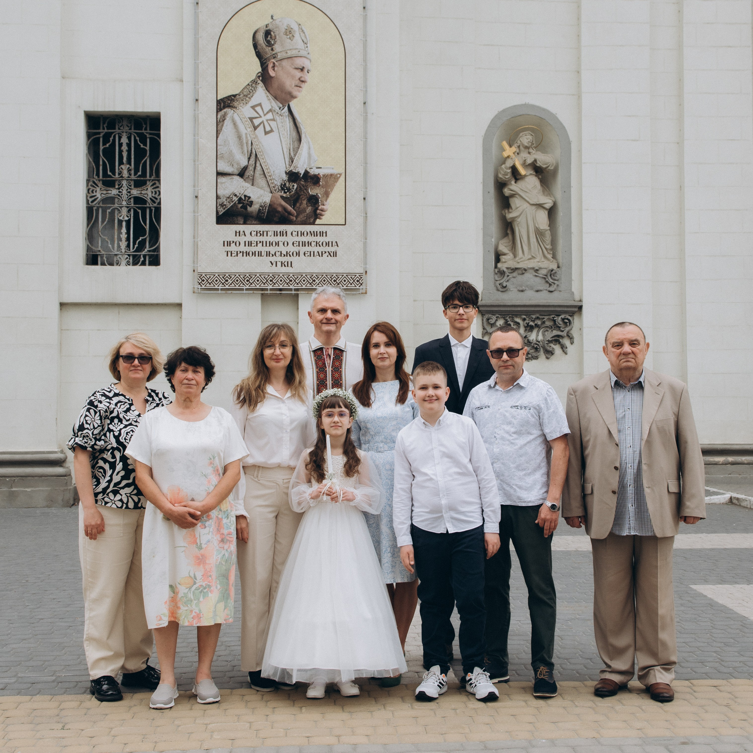 Фотосесія Першого Причастя Тернопіль, фотосесія Причастя Тернопіль, Таїнство Першого Причастя Тернопіль, Катедра Причастя Тернопіль. Сімейний, дитячий та індивідуальний фотограф в м. Тернопіль, м. Львів