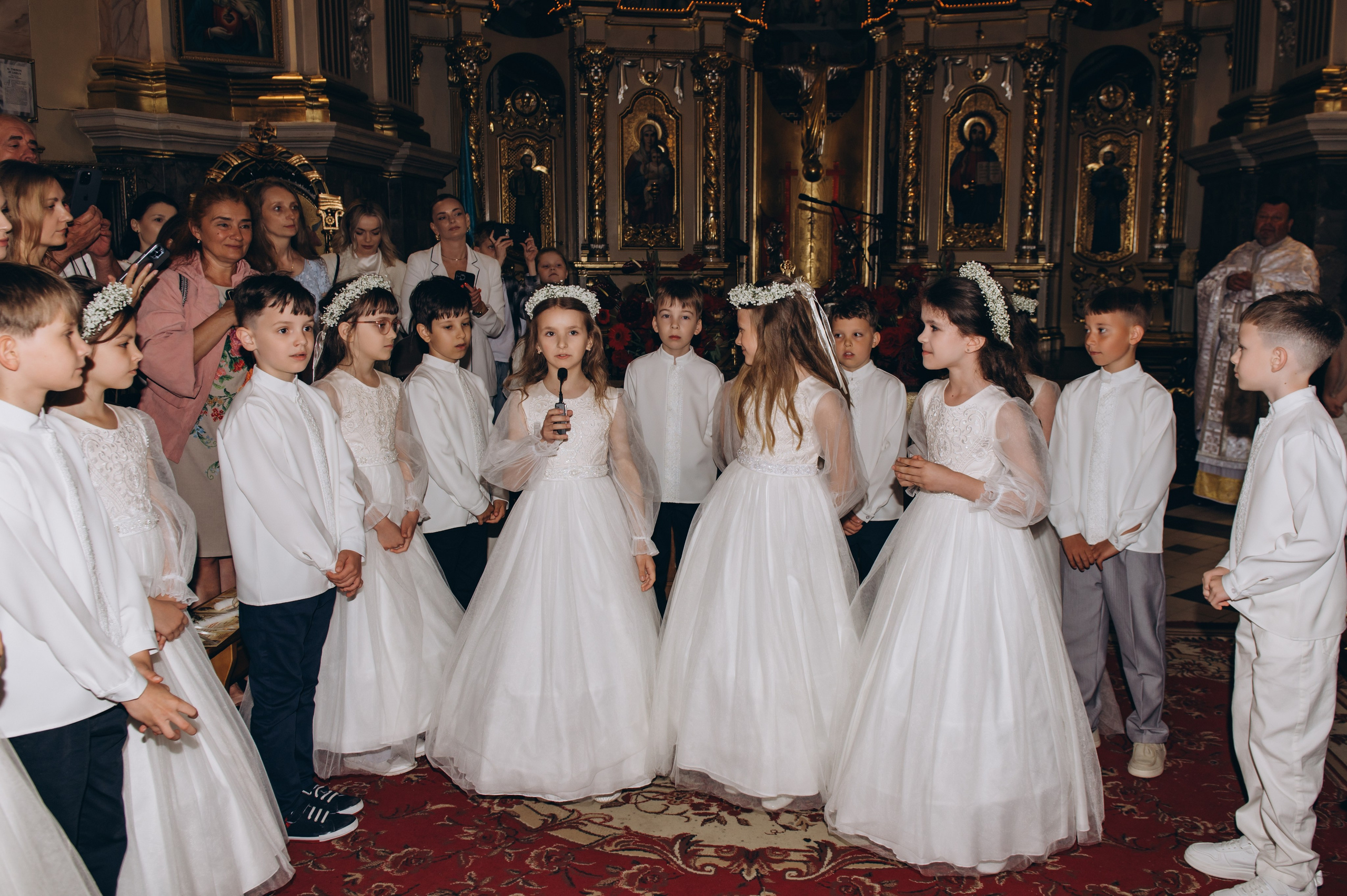 Фотосесія Першого Причастя Тернопіль, фотосесія Причастя Тернопіль, Таїнство Першого Причастя Тернопіль, Катедра Причастя Тернопіль. Сімейний, дитячий та індивідуальний фотограф в м. Тернопіль, м. Львів