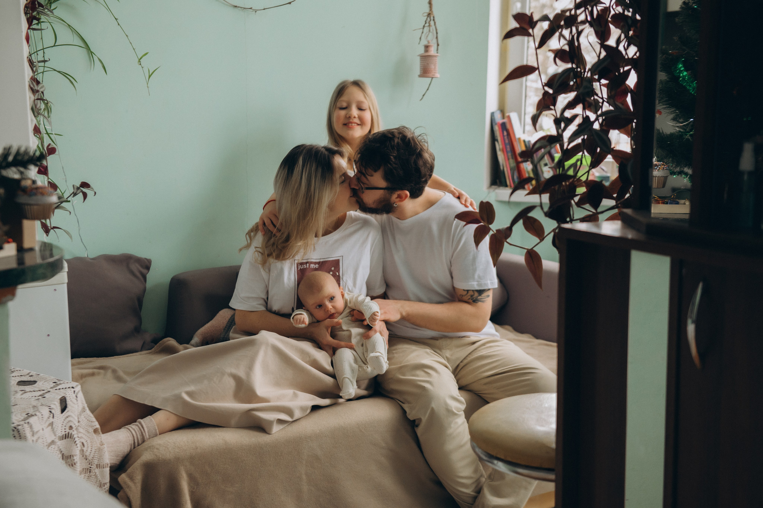 Сімейна фотосесія вдома Тернопіль, сімейний фотограф Львів Тернопіль, сімейна фотосесія Тернопіль, зйомка вдома. Сімейний, дитячий та індивідуальний фотограф в м. Тернопіль, м. Львів