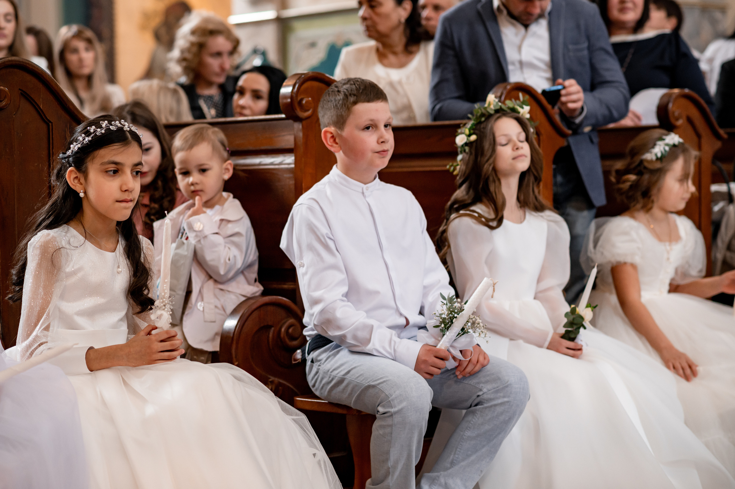 Фотосесія Першого Причастя Тернопіль, зйомка Причастя Тернопіль, Таїнство Першого Причастя Тернопіль, Катедра Причастя Тернопіль. Сімейний, дитячий та індивідуальний фотограф в м. Тернопіль, м. Львів