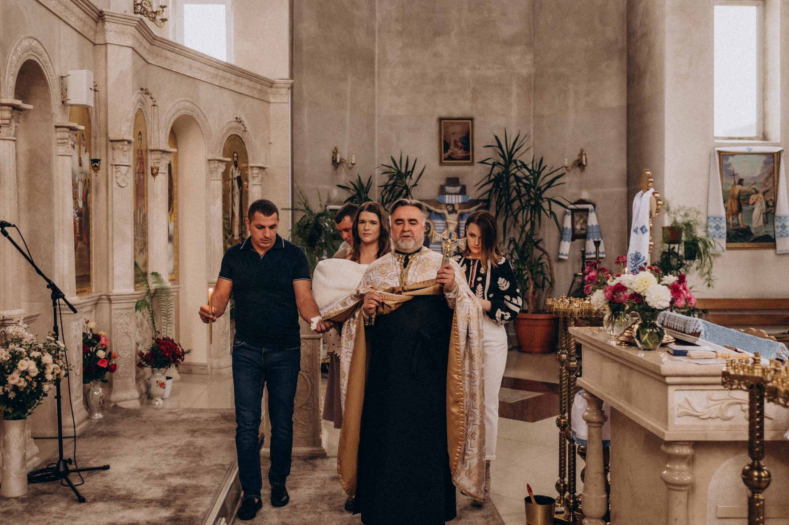 Таїнство Хрещення, хрестини Тернопіль, хрещення Львів. Сімейний, дитячий та індивідуальний фотограф в м. Тернопіль, м. Львів