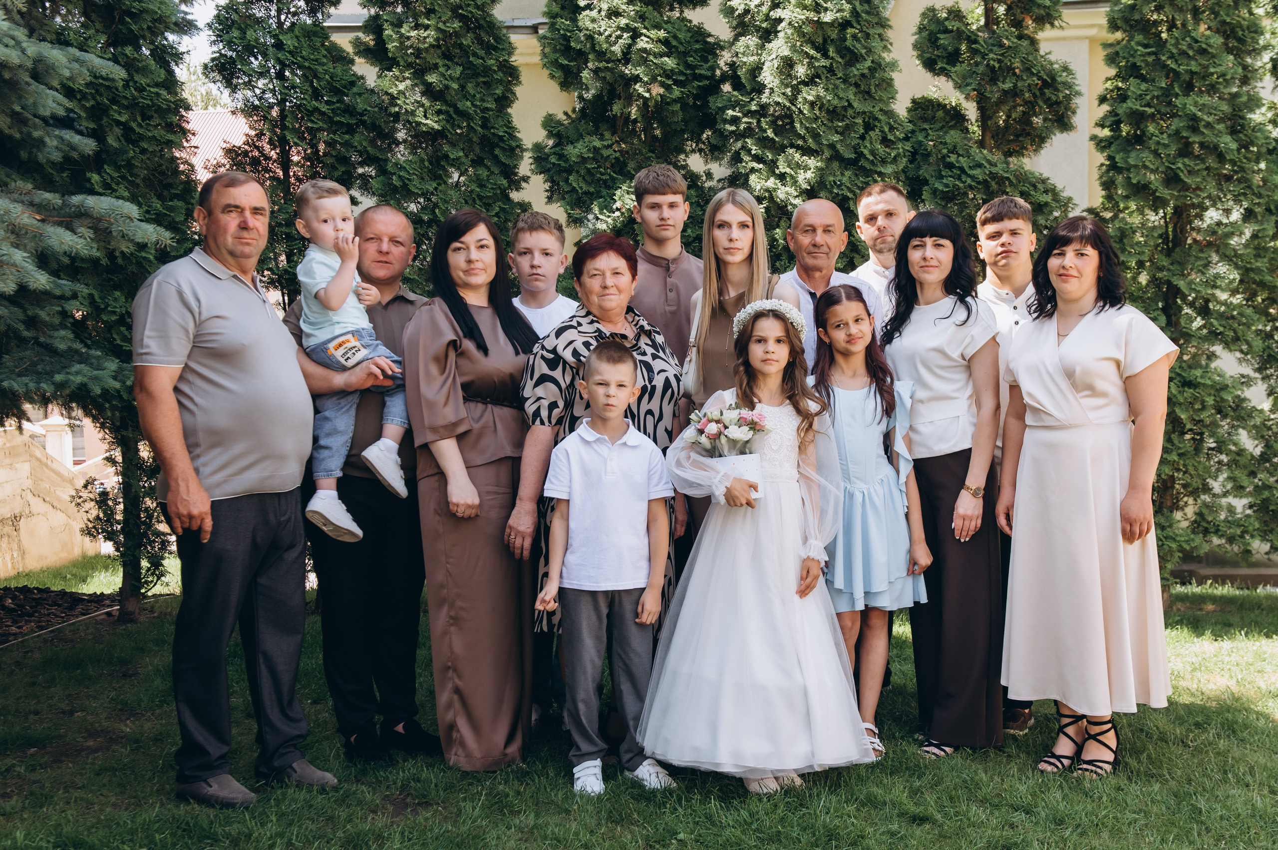 Фотосесія Першого Причастя Тернопіль, зйомка Першого Причастя Тернопіль, Церква Успіння Пресвятої Богородиці Причастя Тернопіль. Сімейний, дитячий та індивідуальний фотограф в м. Тернопіль, м. Львів