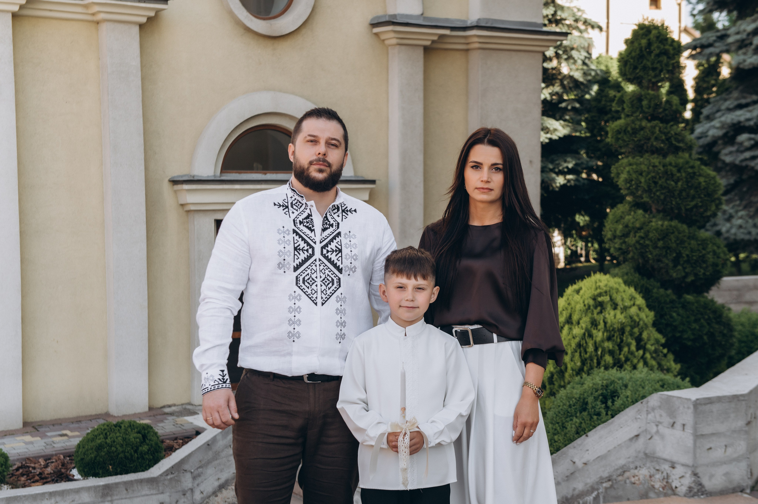 Фотосесія Першого Причастя Тернопіль, зйомка Першого Причастя Тернопіль, Церква Успіння Пресвятої Богородиці Причастя Тернопіль. Сімейний, дитячий та індивідуальний фотограф в м. Тернопіль, м. Львів