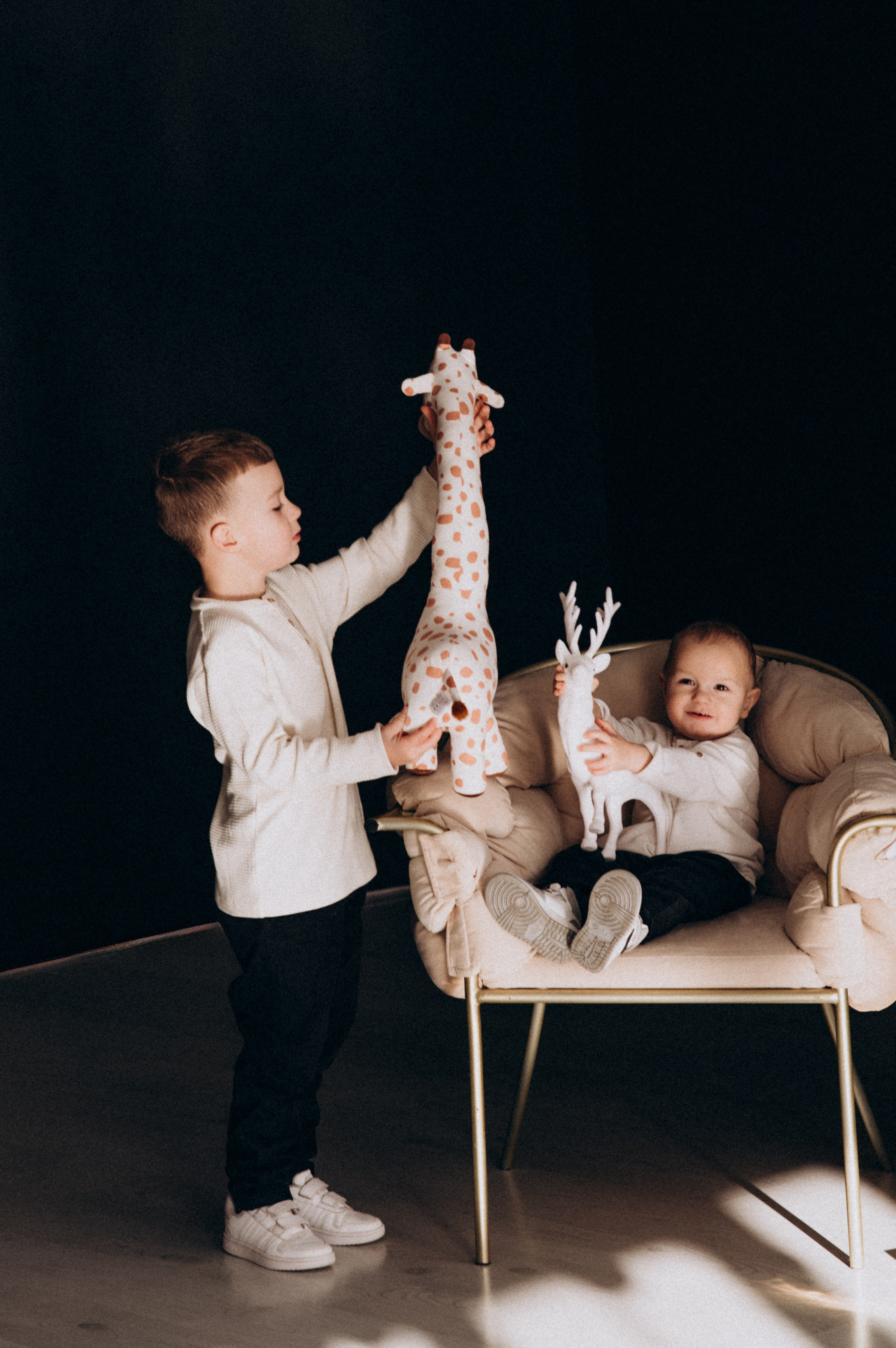 Новорічна фотосесія у студії, фотосесія Львів, сімейна фотосесія Тернопіль. Сімейний, дитячий та індивідуальний фотограф в м. Тернопіль, м. Львів