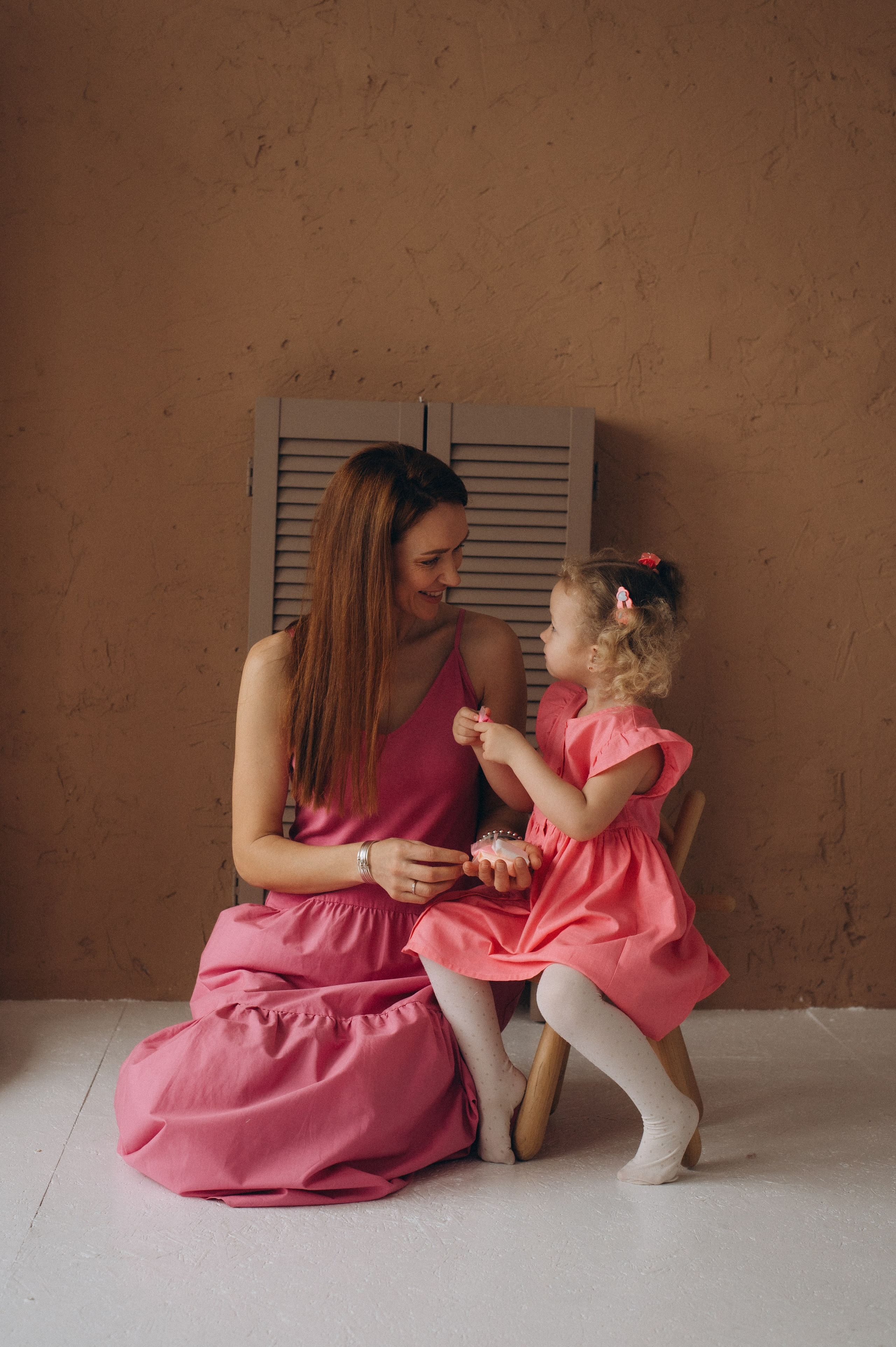 Сімейна фотосесія Тернопіль, сімейний фотограф Тернопіль, фотосесія у студії Тернопіль, дитячий фотограф, портретний фотограф Тернопіль. Сімейний, дитячий та індивідуальний фотограф в м. Тернопіль, м. Львів