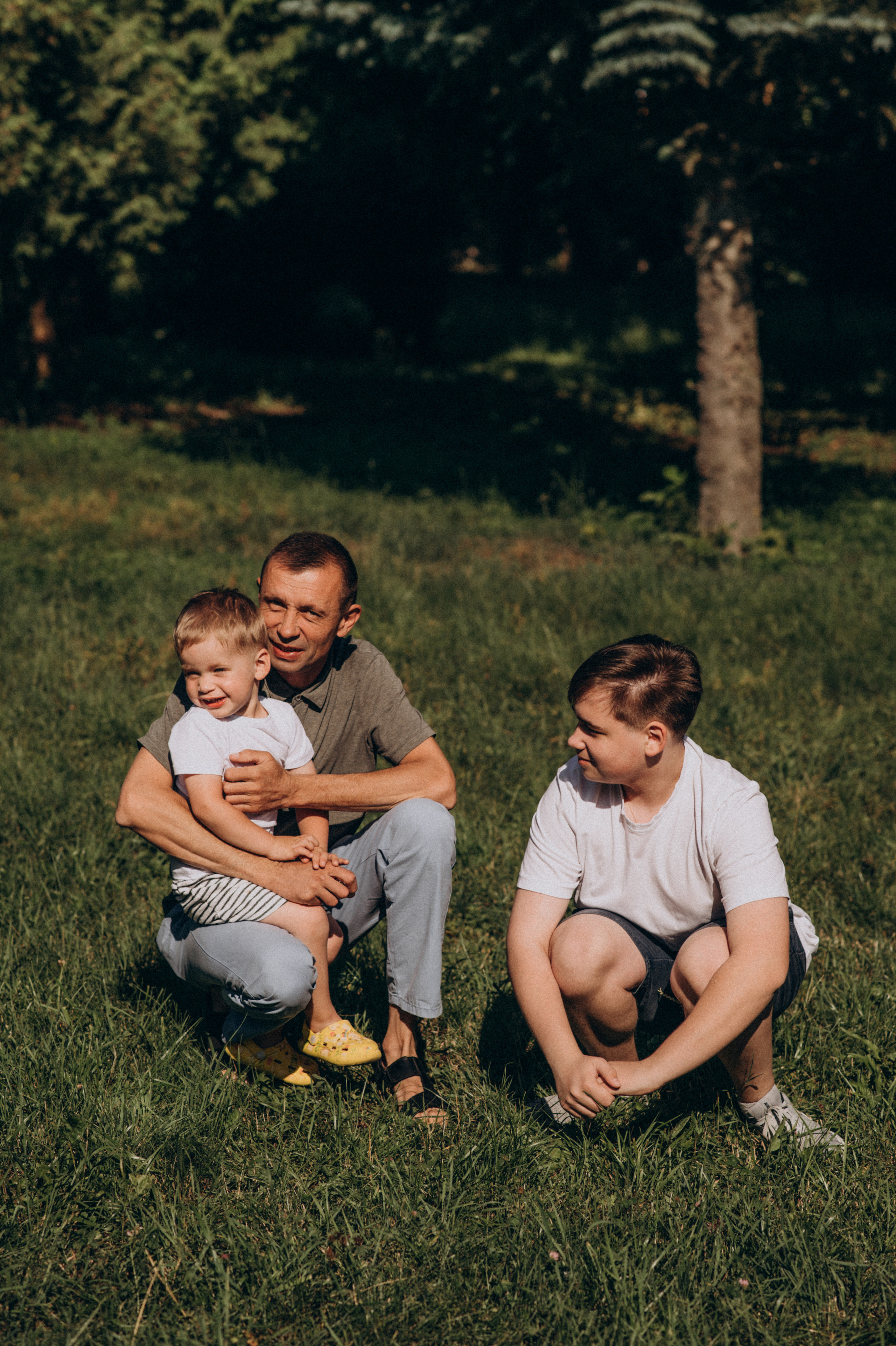 Сімейна літня фотосесія в парку, сімейний фотограф Тернопіль Львів. Сімейний, дитячий та індивідуальний фотограф в м. Тернопіль, м. Львів
