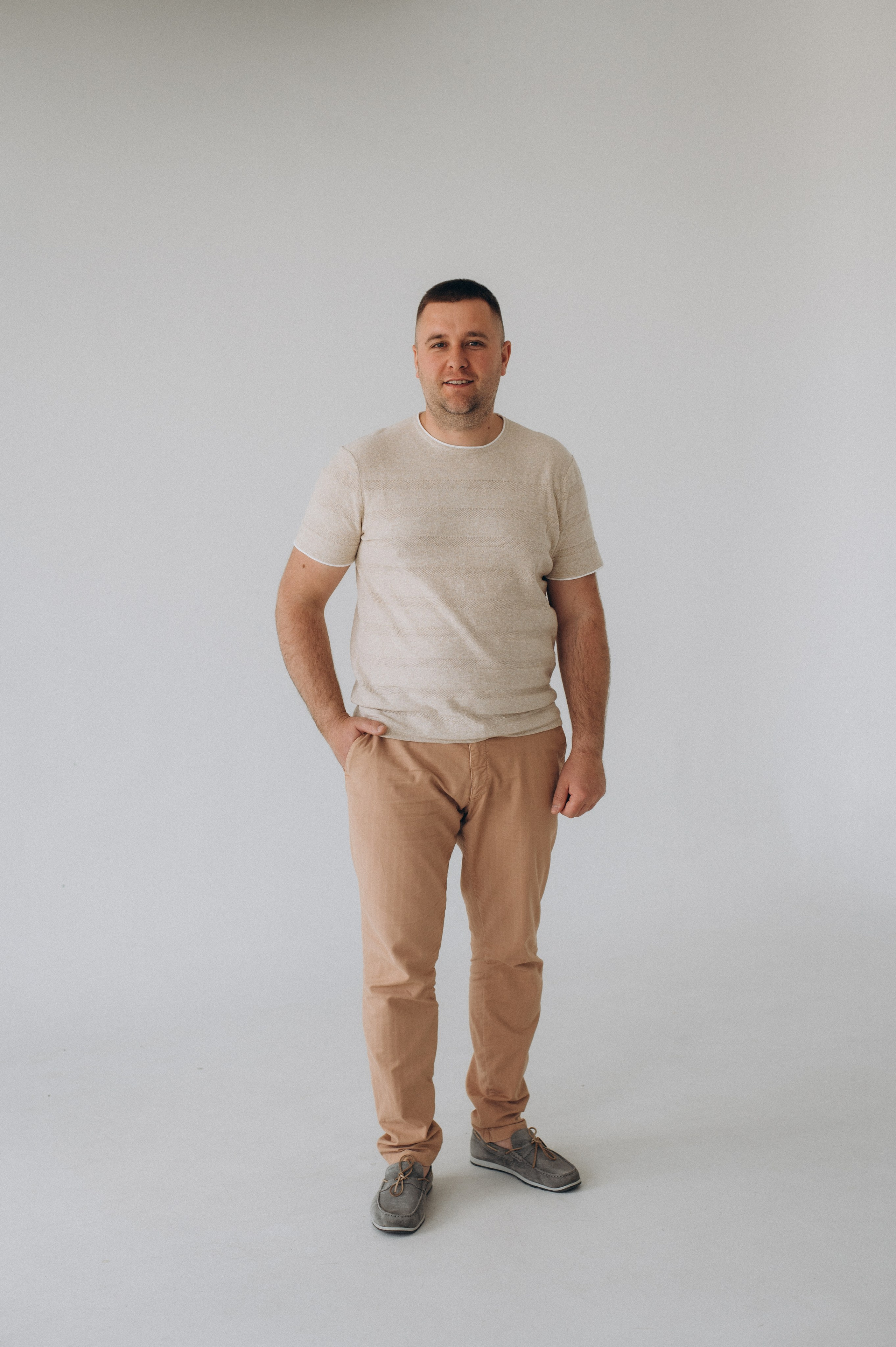 Сімейна фотосесія Тернопіль, сімейний фотограф Тернопіль Львів, зйомка дітей, портретний фотограф Тернопіль, фотосесія Причастя у студії. Сімейний, дитячий та індивідуальний фотограф в м. Тернопіль, м. Львів