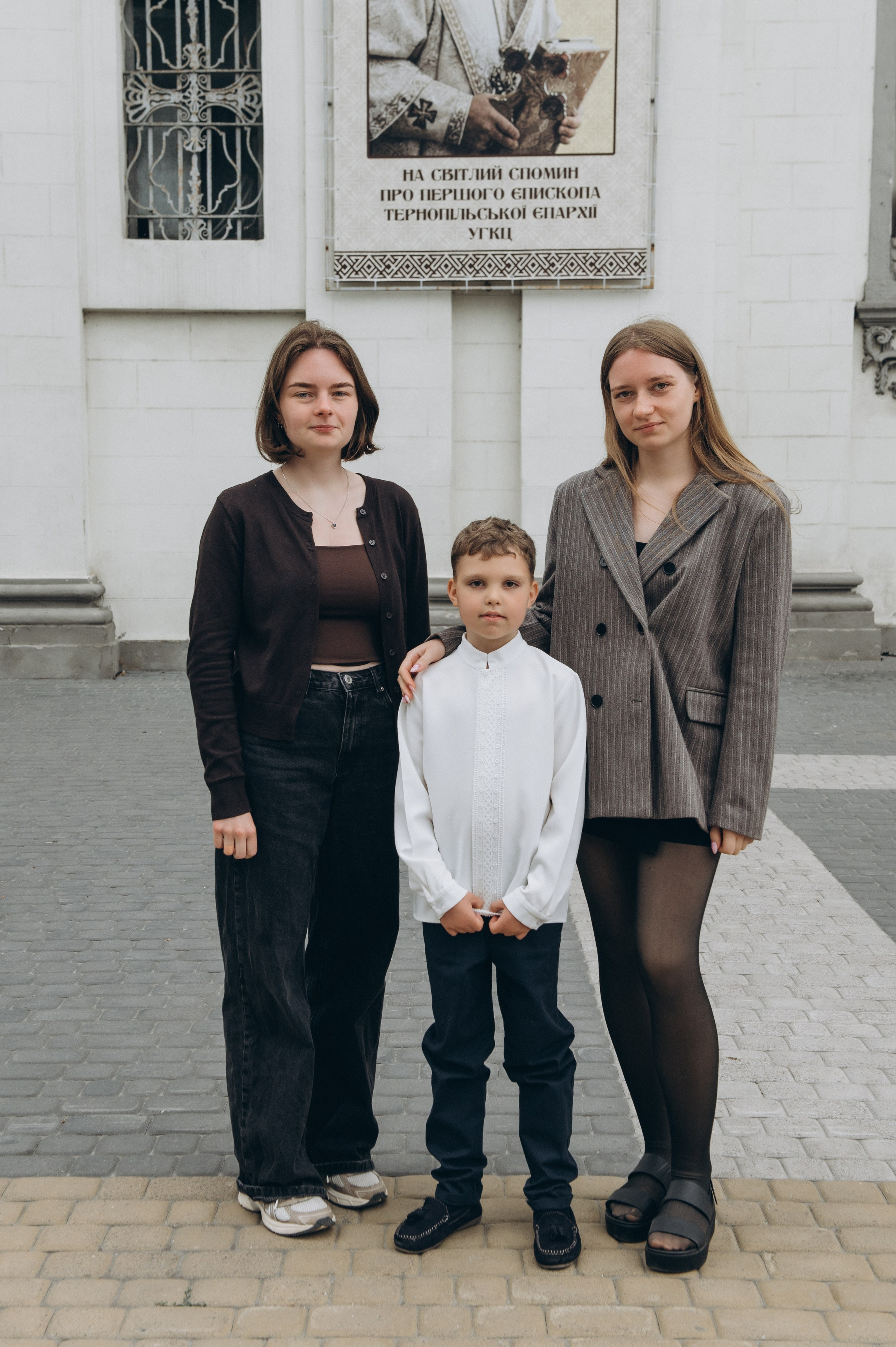 Фотосесія Першого Причастя Тернопіль, фотосесія Причастя Тернопіль, Таїнство Першого Причастя Тернопіль, Катедра Причастя Тернопіль. Сімейний, дитячий та індивідуальний фотограф в м. Тернопіль, м. Львів