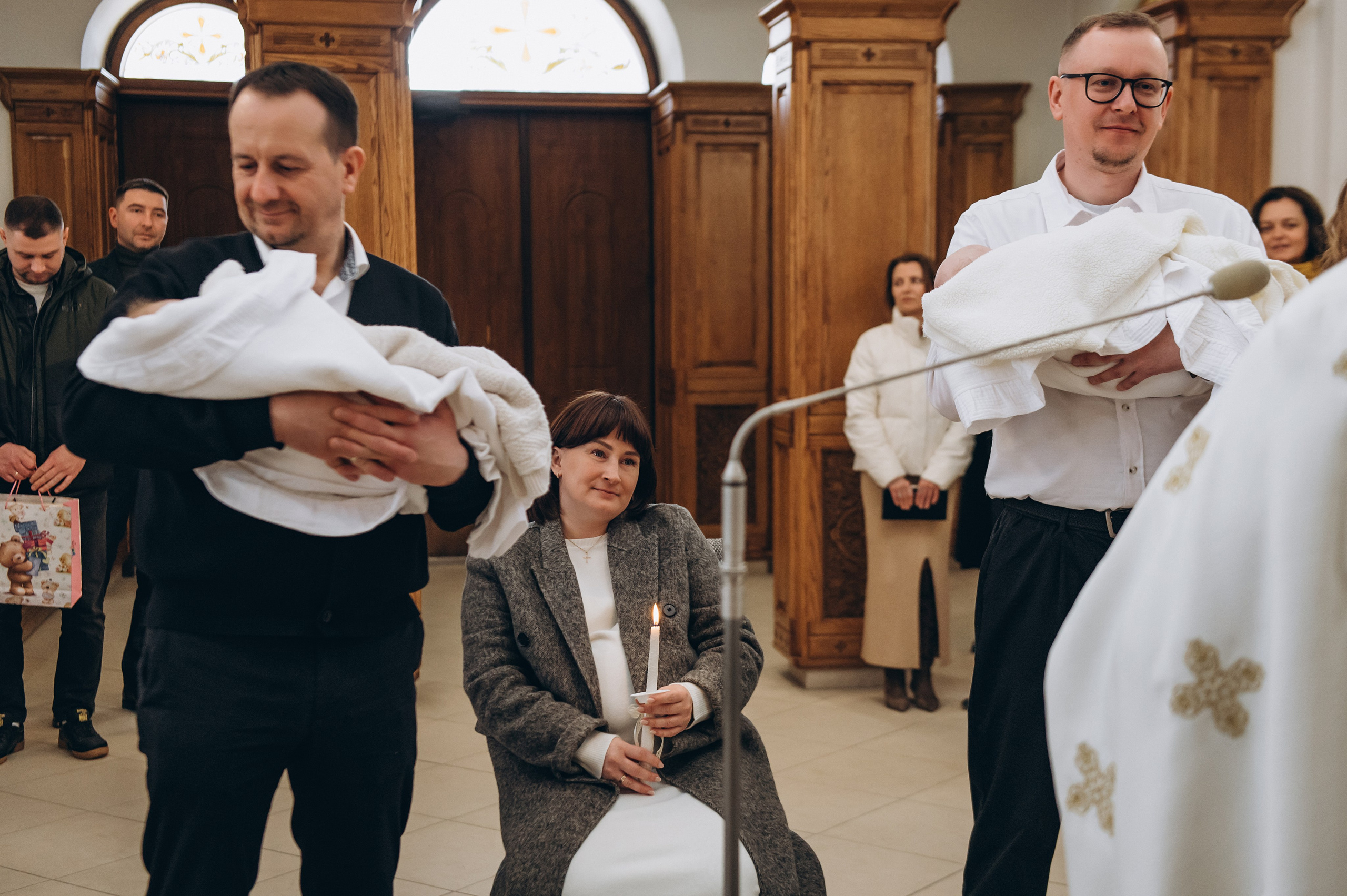 Фотосесія Хрещення Тернопіль, зйомка Хрестин Тернопіль, Храм Різдва Пресвятої Богородиці УГКЦ Тернопіль. Сімейний, дитячий та індивідуальний фотограф в м. Тернопіль, м. Львів