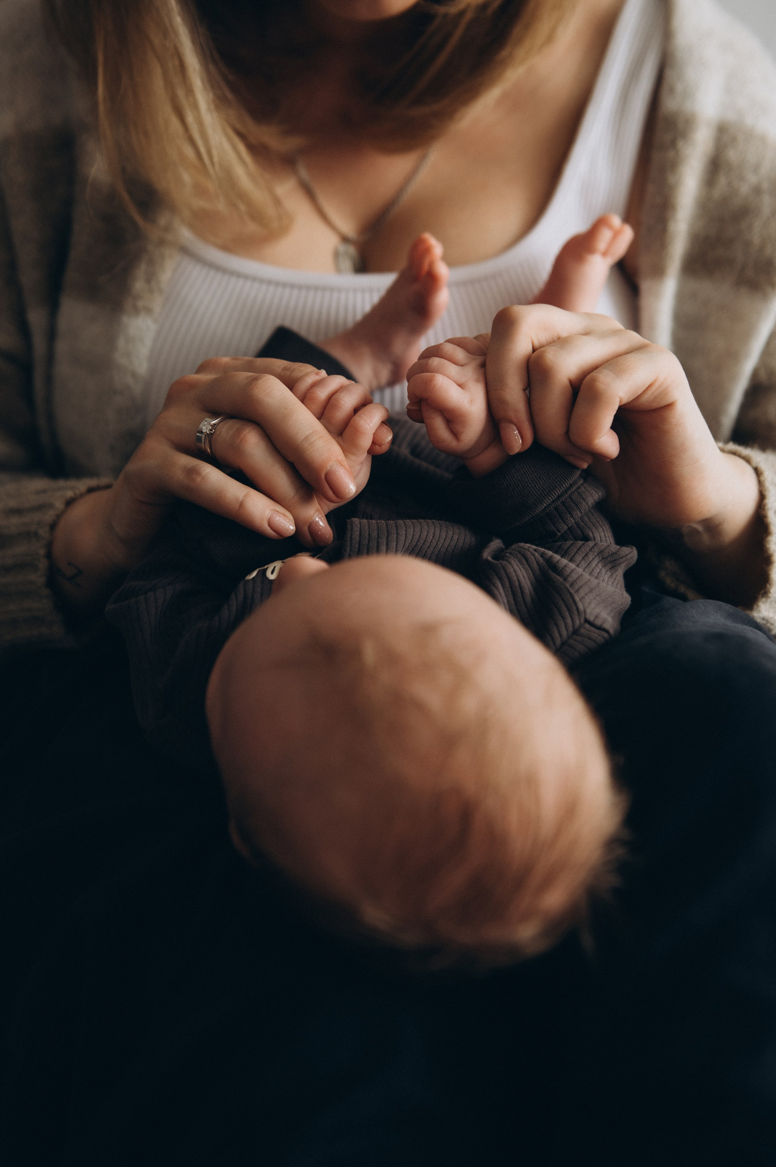 Сімейна фотосесія вдома Тернопіль, сімейний фотограф Львів Тернопіль, сімейна фотосесія Тернопіль, фотосесія двійні, зйомка близнюків. Сімейний, дитячий та індивідуальний фотограф в м. Тернопіль, м. Львів