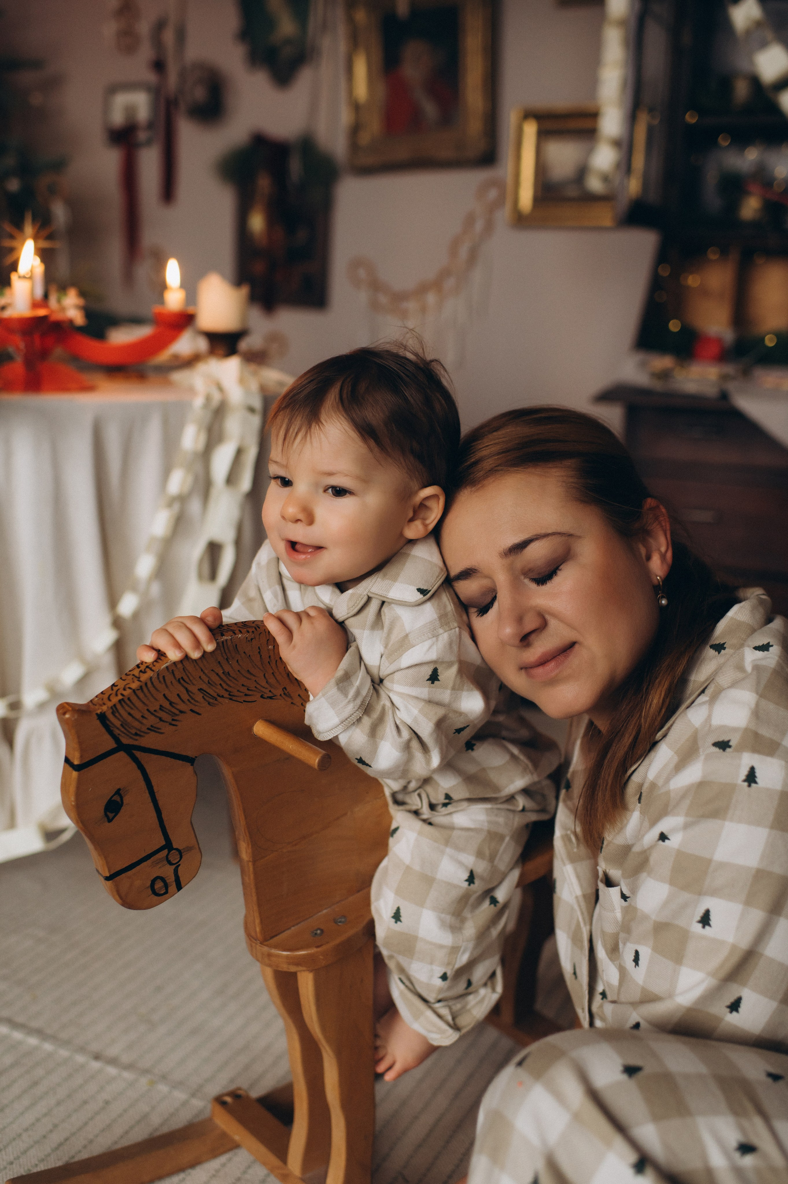 Перший тортик малюка, зйомка першого тортика Тернопіль, новорічна фотосесія, зйомка дня народження, сімейний фотограф Тернопіль, cakesmash. Сімейний, дитячий та індивідуальний фотограф в м. Тернопіль, м. Львів