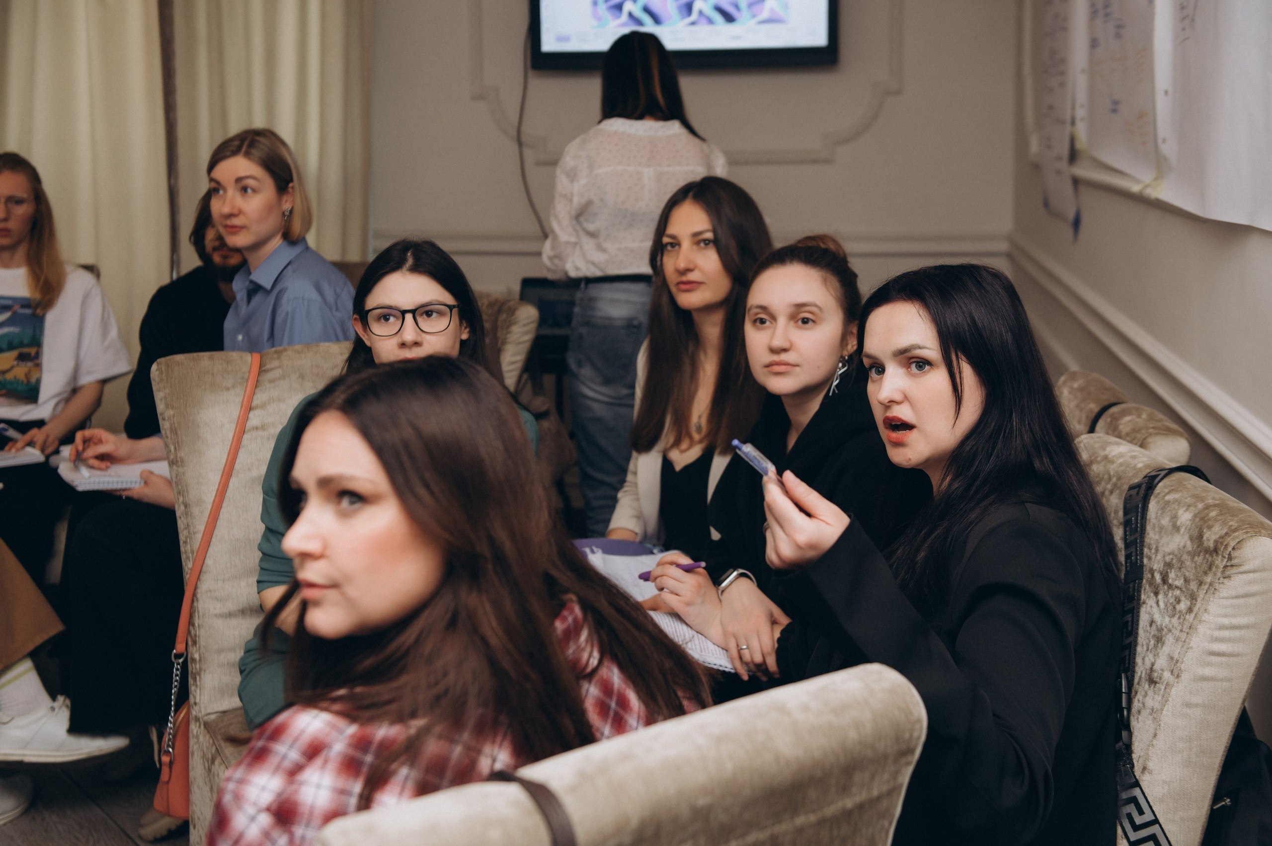 Репортажна фотосесія Тернопіль, репортажна зйомка заходу Тернопіль, зйомка конференцій, майстер-класів, тренінгів Тернопіль. Сімейний, дитячий та індивідуальний фотограф в м. Тернопіль, м. Львів