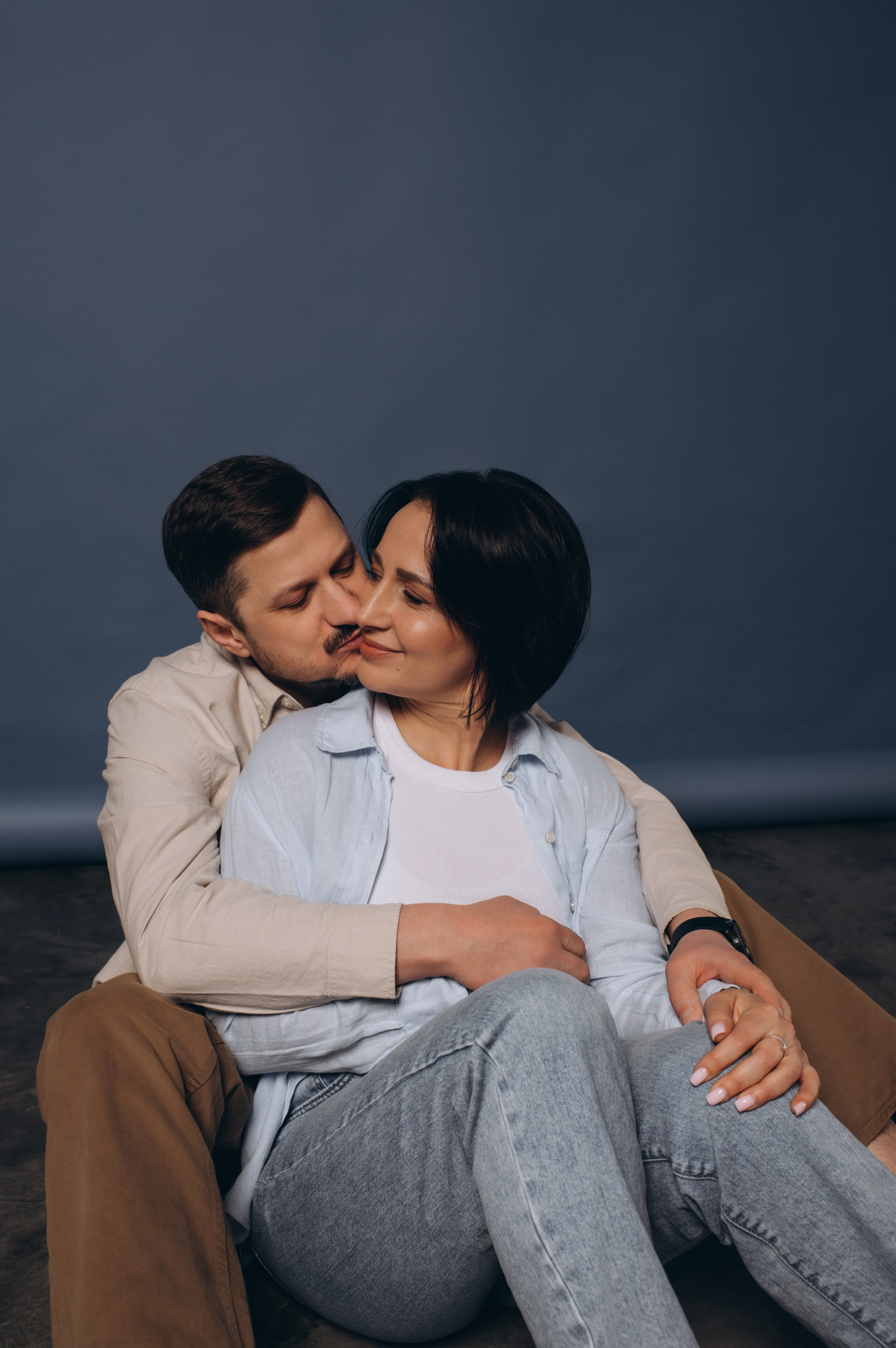 Фотосесія лавсторі Тернопіль, зйомка lovestory Тернопіль, сімейний фотограф Тернопіль, фотосесія пари в студії, сімейна фотосесія Тернопіль. Сімейний, дитячий та індивідуальний фотограф в м. Тернопіль, м. Львів