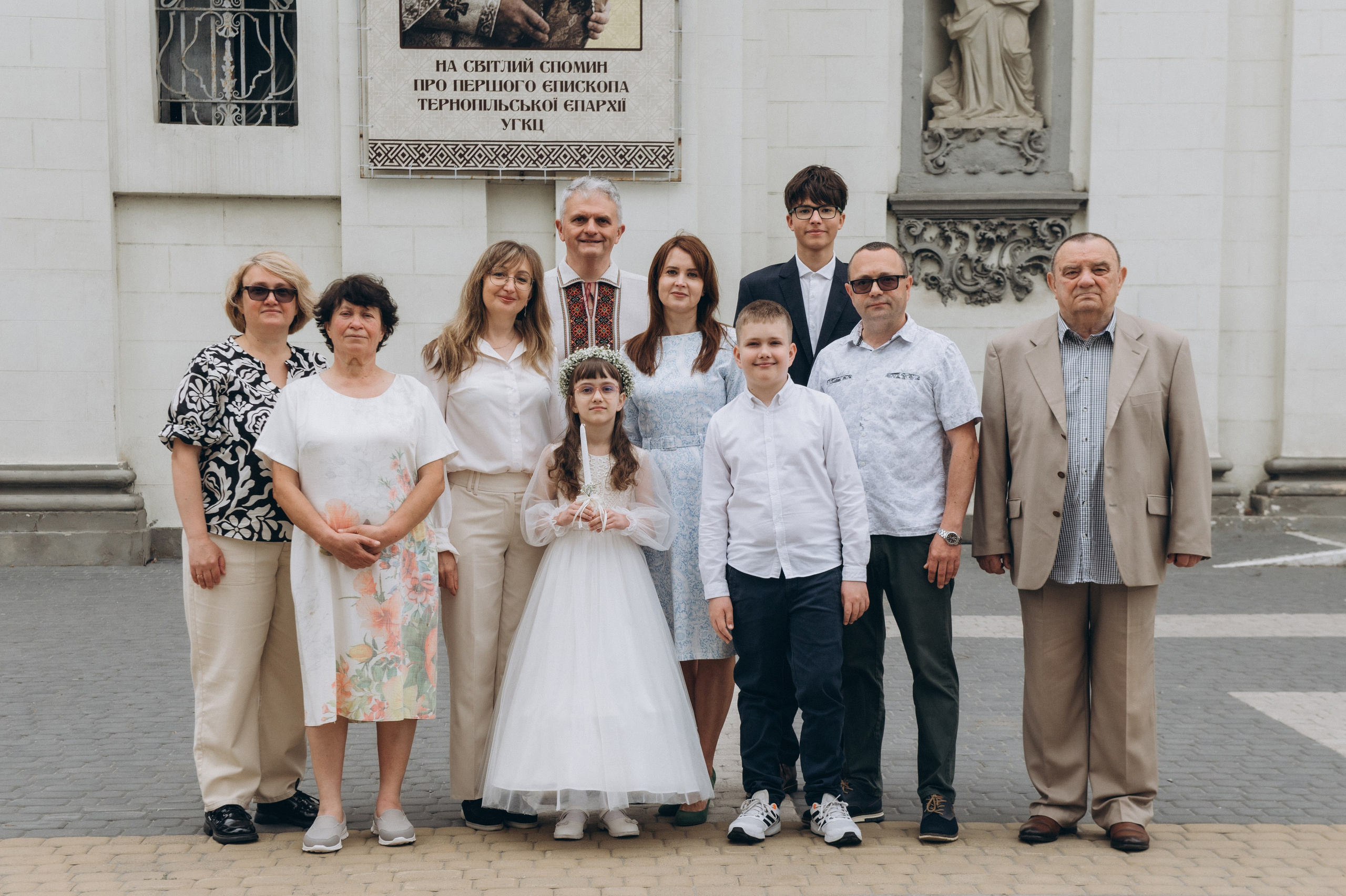 Фотосесія Першого Причастя Тернопіль, фотосесія Причастя Тернопіль, Таїнство Першого Причастя Тернопіль, Катедра Причастя Тернопіль. Сімейний, дитячий та індивідуальний фотограф в м. Тернопіль, м. Львів