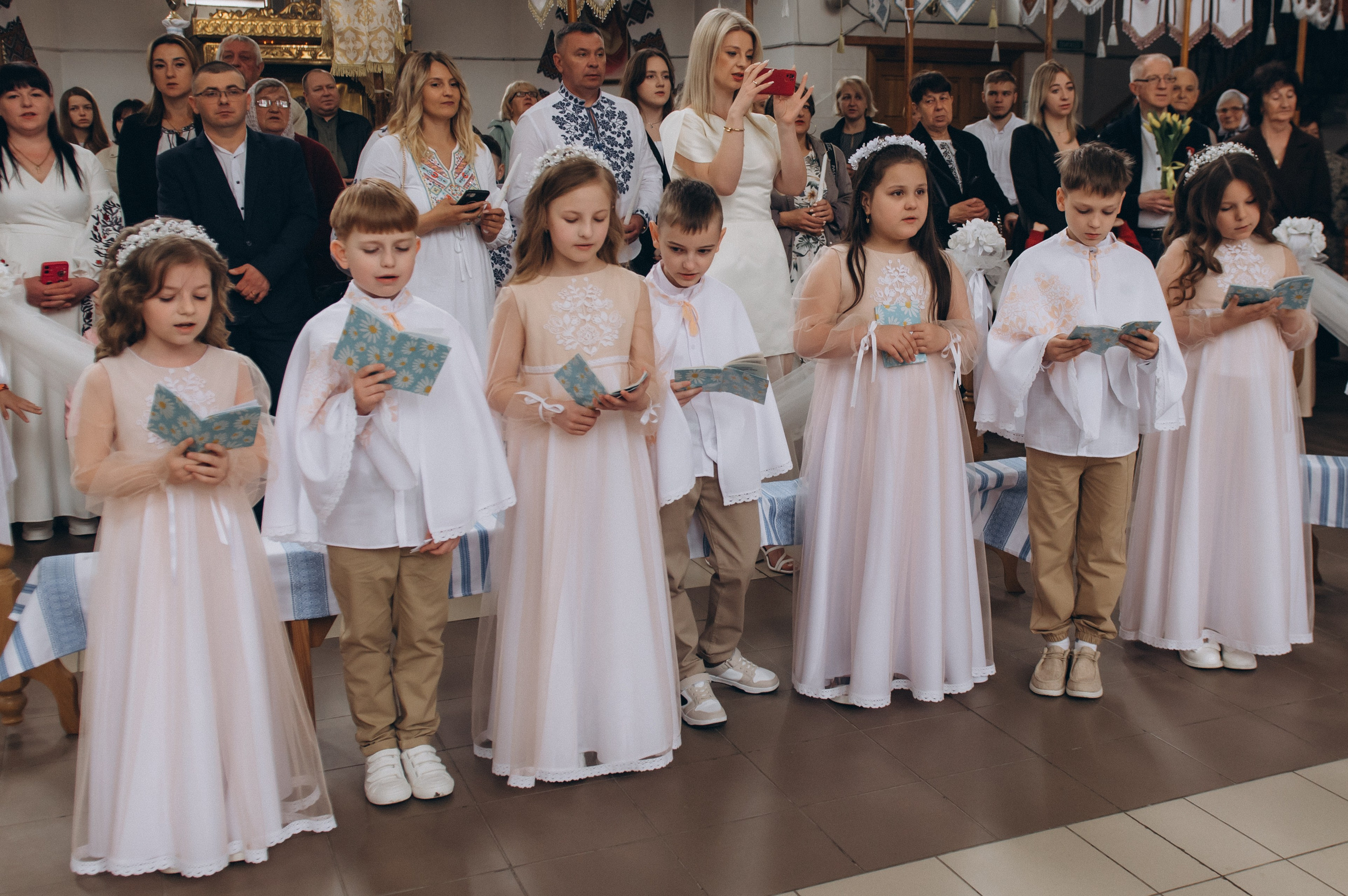 Фотосесія Причастя Тернопіль, зйомка Причастя, фотограф на Причастя Тернопіль, Причастя Львів, Причастя церква Михаїла Тернопіль. Сімейний, дитячий та індивідуальний фотограф в м. Тернопіль, м. Львів