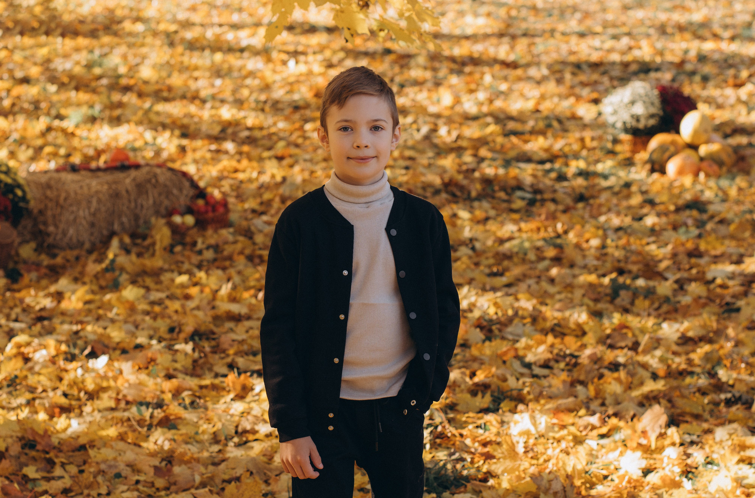 Осіння фотосесія 4 класу на віньєтки, випускні фотоальбоми Тернопіль, фотосесія випускників Тернопіль, шкільний випускний альбом Тернопіль. Сімейний, дитячий та індивідуальний фотограф в м. Тернопіль, м. Львів