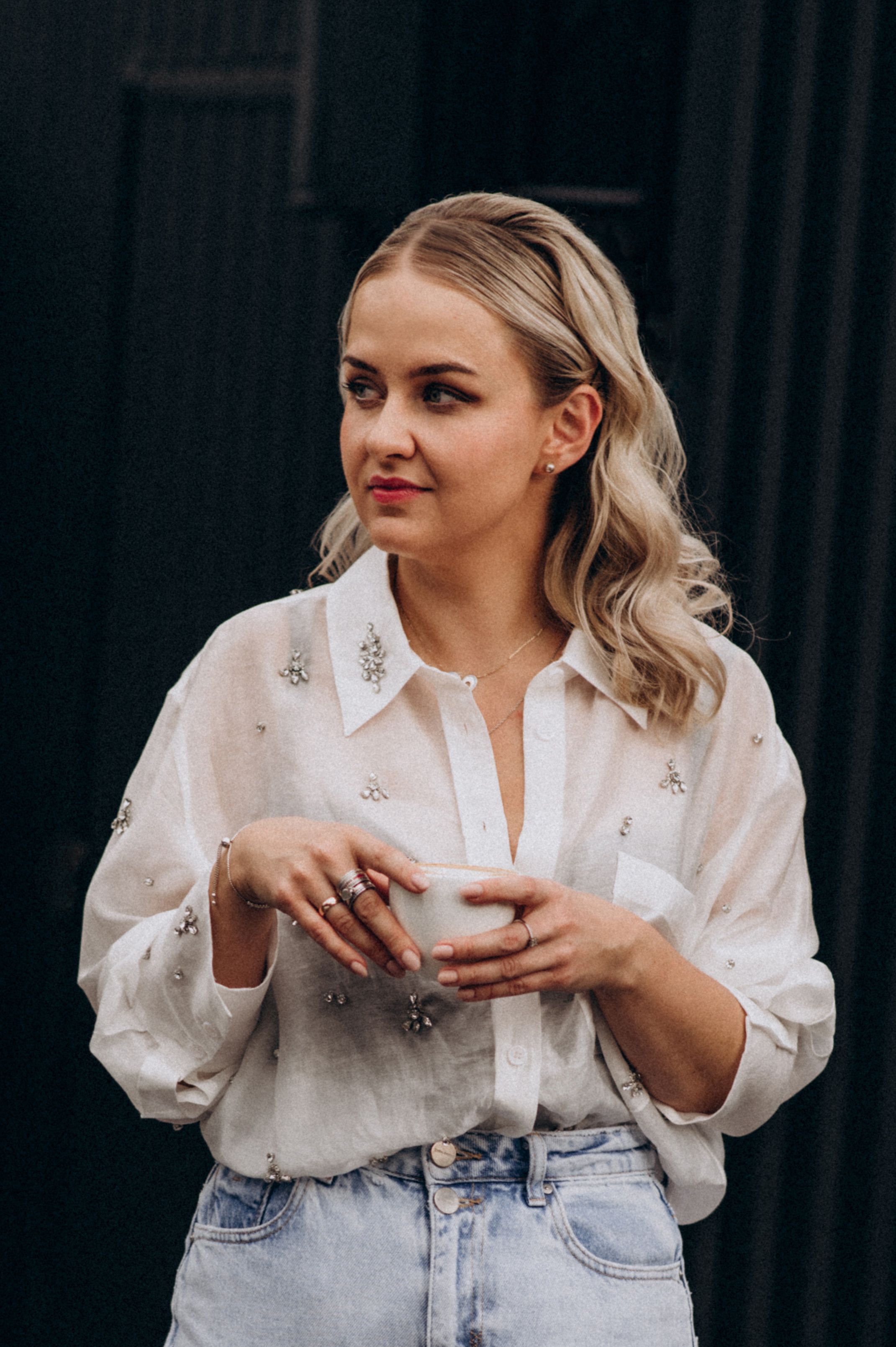 Індивідуальна контент зйомка фотосесія у кавярні кафе. Сімейний, дитячий та індивідуальний фотограф в м. Тернопіль, м. Львів