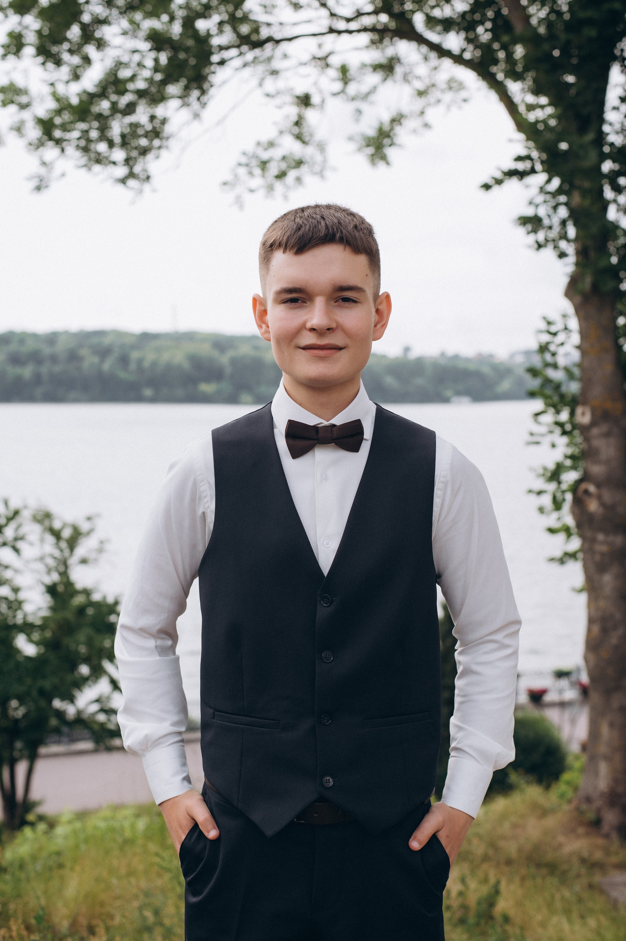 Випускники 2025, фотосесія випускного Тернопіль, фотосесія випускників Тернопіль, зйомка випускного, фотосесія випускного. Сімейний, дитячий та індивідуальний фотограф в м. Тернопіль, м. Львів