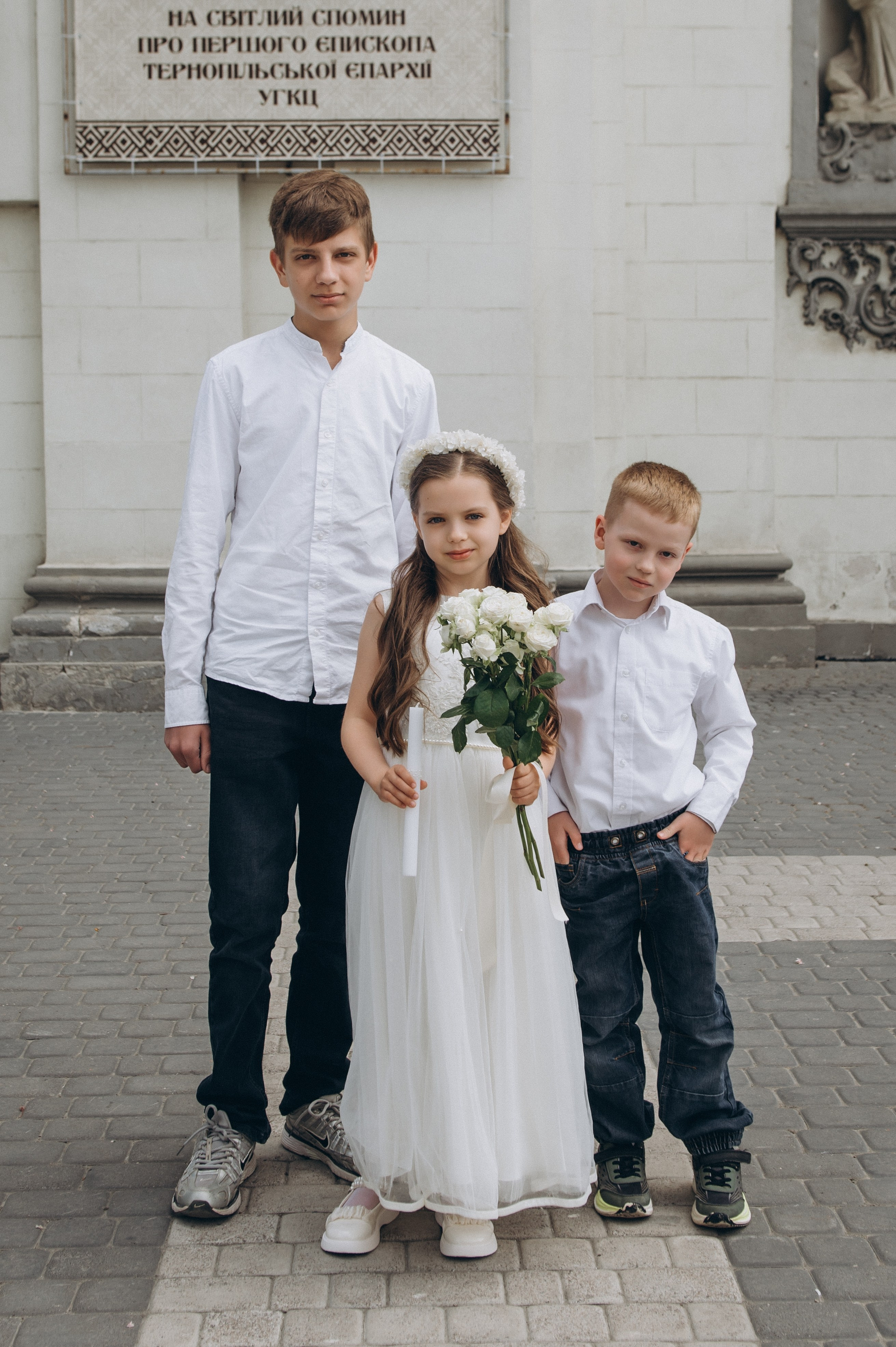 Фотосесія Першого Причастя Тернопіль, фотосесія Причастя Тернопіль, Таїнство Першого Причастя Тернопіль, Катедра Причастя Тернопіль. Сімейний, дитячий та індивідуальний фотограф в м. Тернопіль, м. Львів