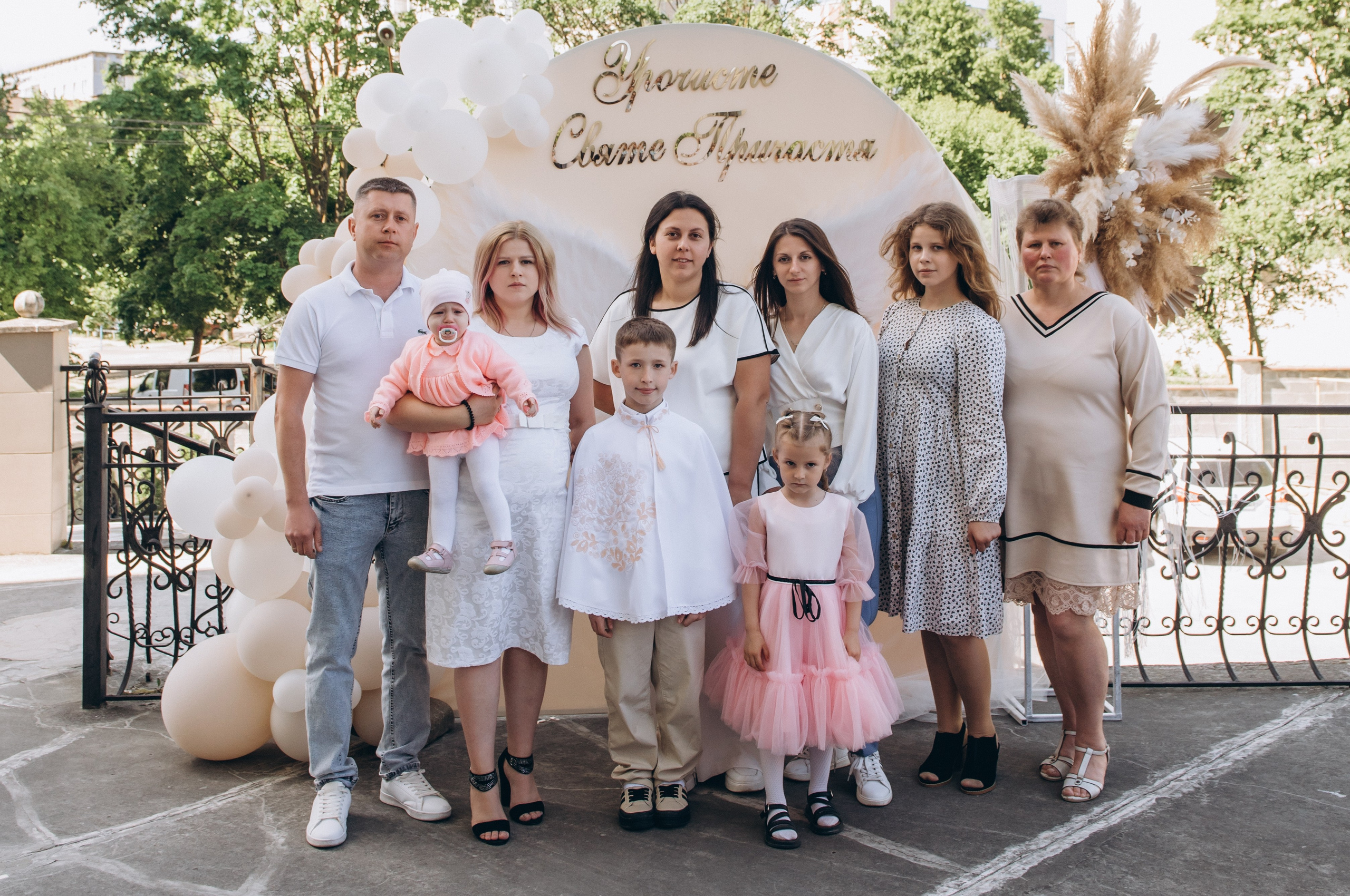 Фотосесія Причастя Тернопіль церква Св Михаїла, фотограф на Причастя Тернопіль, фотосесія Літургії Причастя Тернопіль. Сімейний, дитячий та індивідуальний фотограф в м. Тернопіль, м. Львів