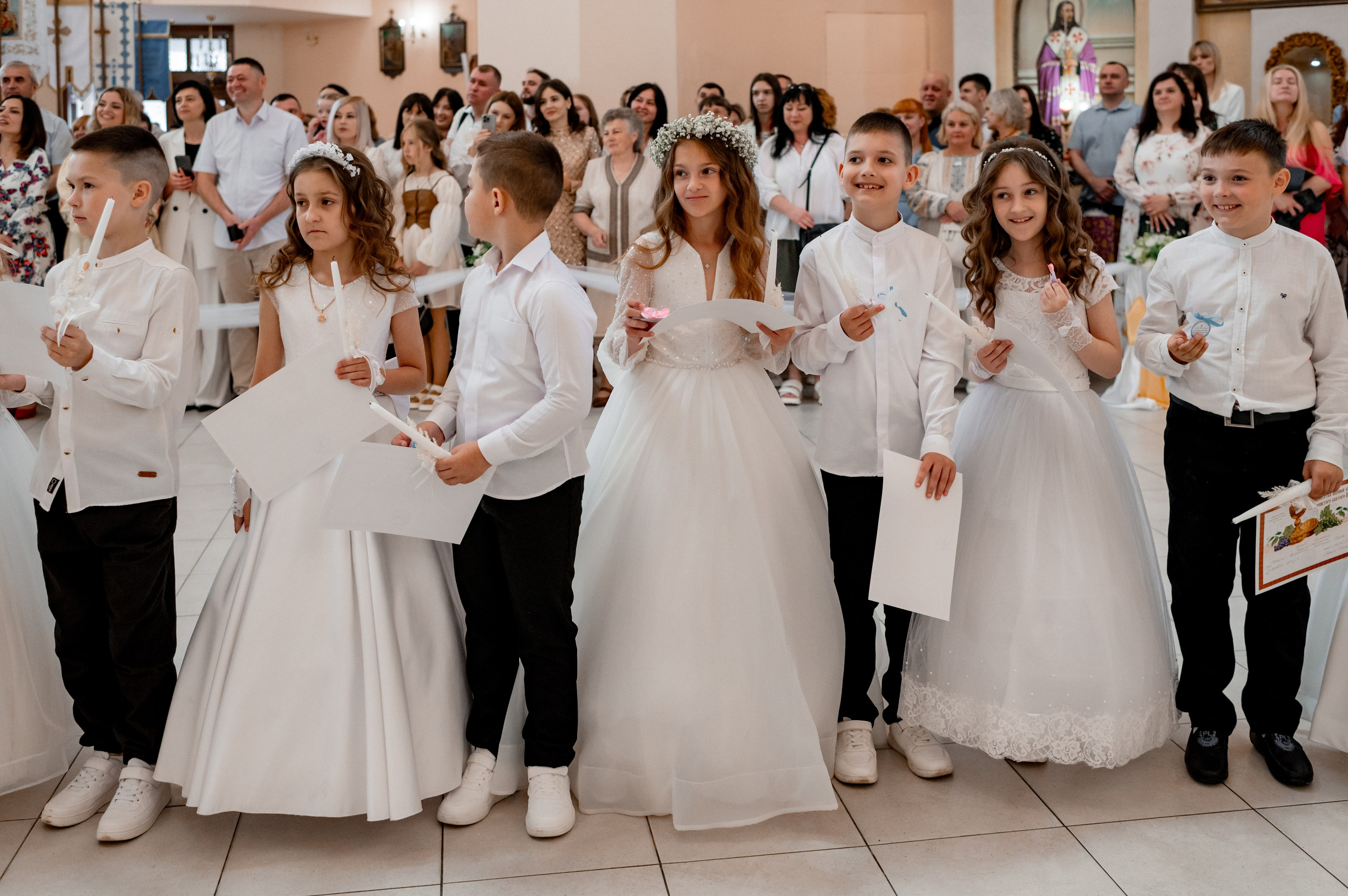 Фотосесія Першого Причастя Тернопіль, зйомка Причастя Тернопіль, Таїнство Першого Причастя Тернопіль, Катедра Причастя Тернопіль. Сімейний, дитячий та індивідуальний фотограф в м. Тернопіль, м. Львів