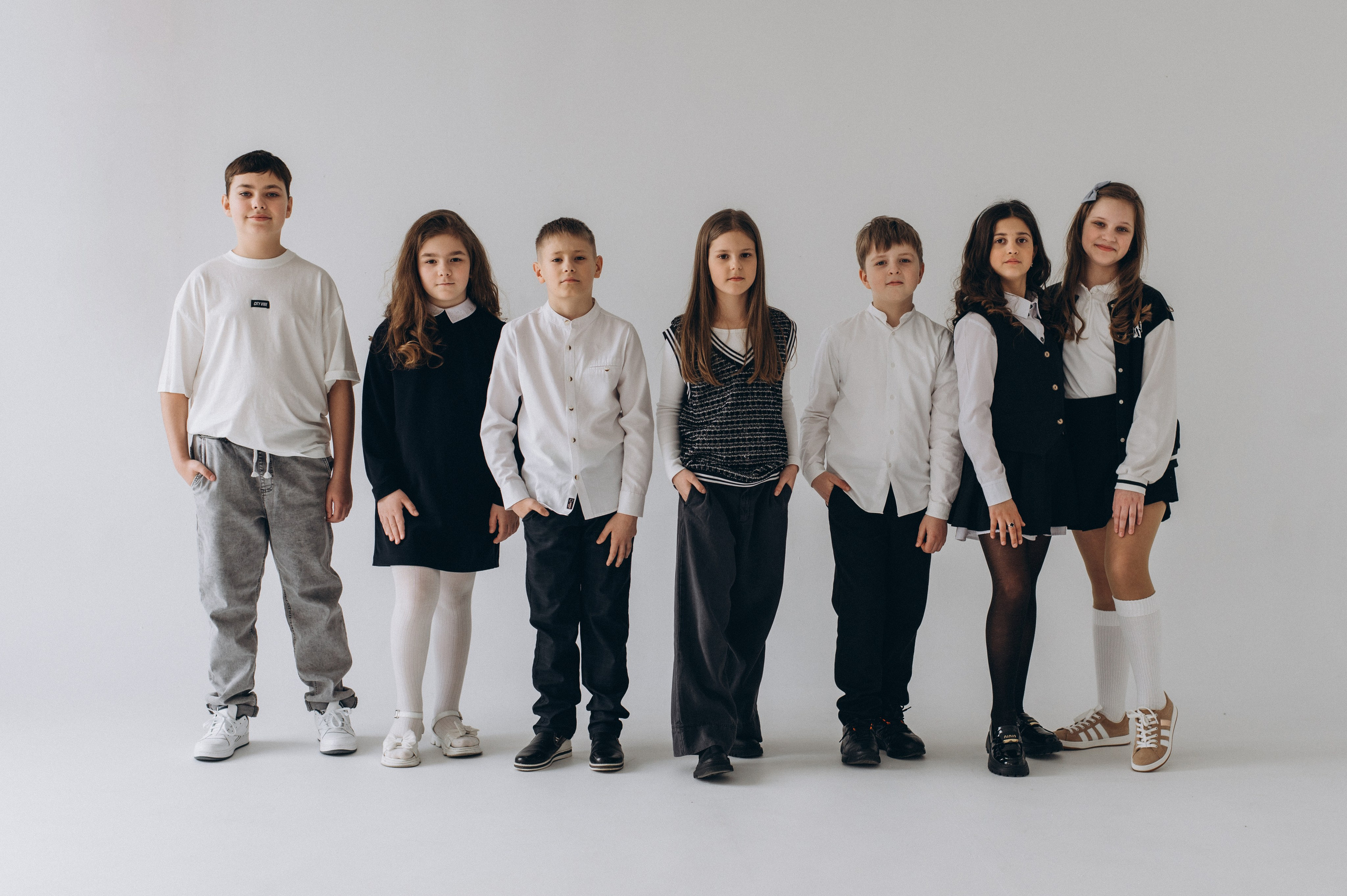 Шкільна фотосесія на віньєтки Тернопіль, шкільні альбоми, фотосесія випускників Тернопіль, випускний альбом, фотограф випускний Тернопіль. Сімейний, дитячий та індивідуальний фотограф в м. Тернопіль, м. Львів