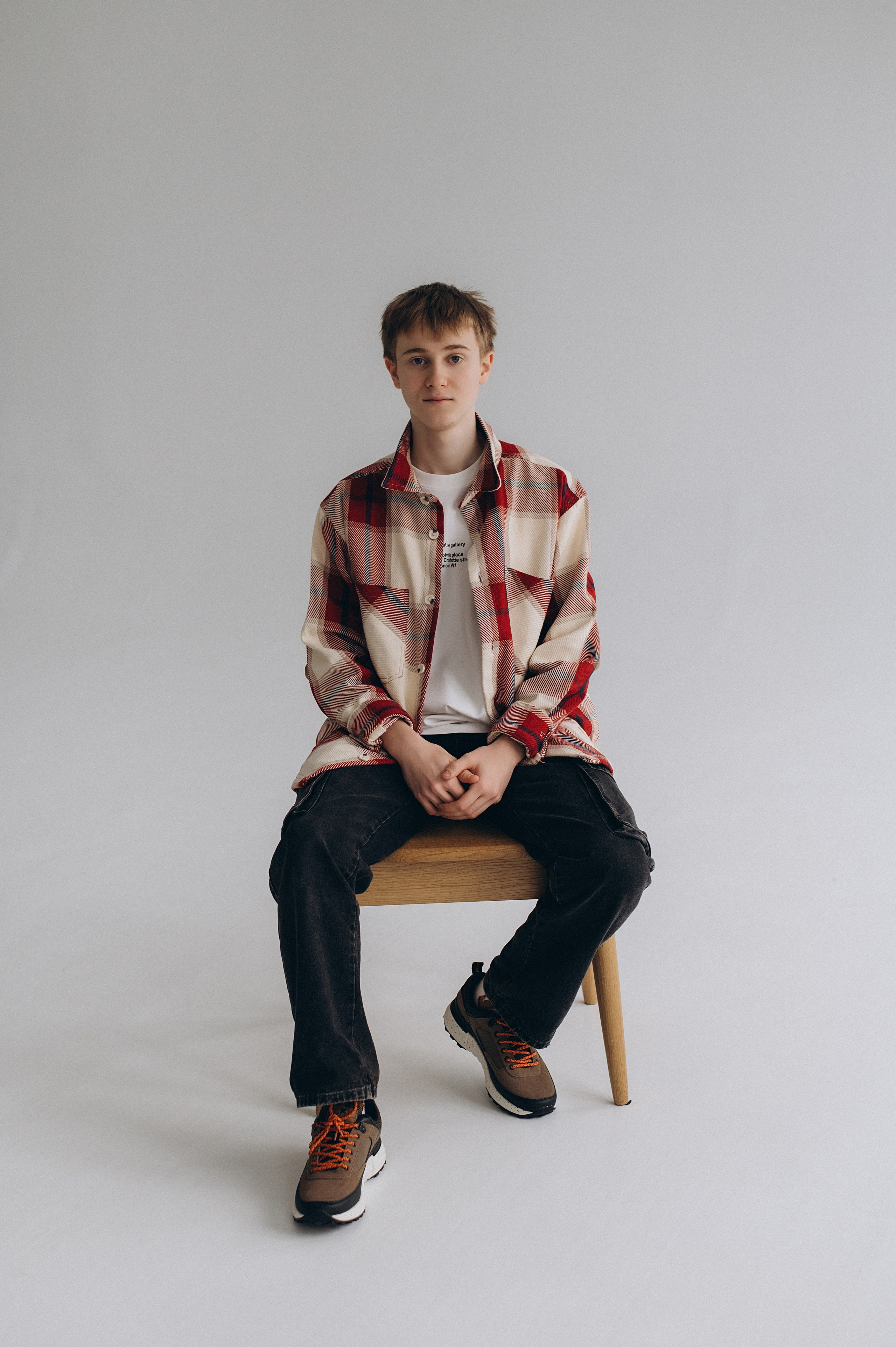 Фотосесія мама і син, сімейна фотосесія Тернопіль, зйомка мами з сином, сімейний фотограф Тернопіль, зйомка з домашнім улюбленцем. Сімейний, дитячий та індивідуальний фотограф в м. Тернопіль, м. Львів