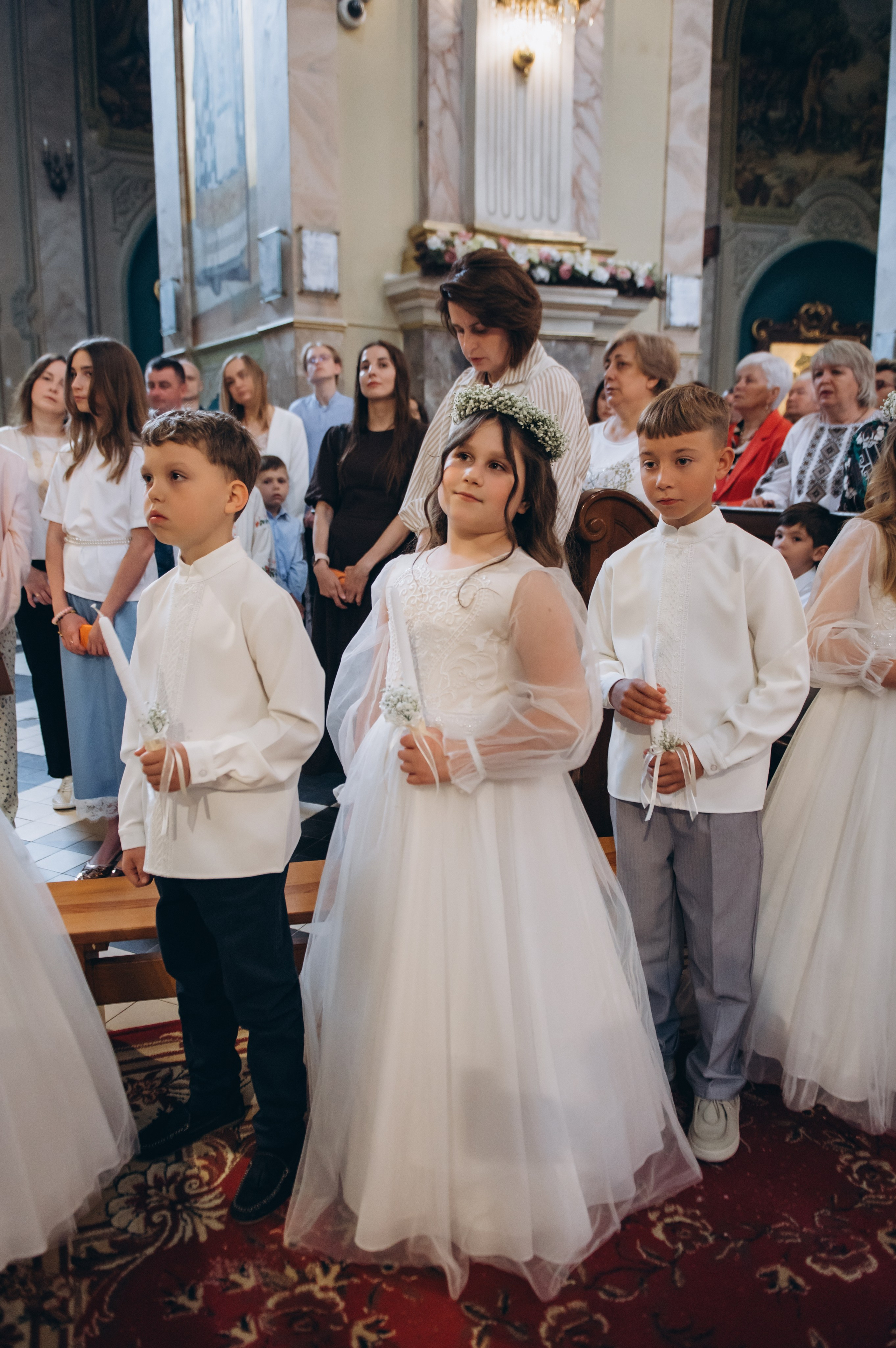 Фотосесія Першого Причастя Тернопіль, фотосесія Причастя Тернопіль, Таїнство Першого Причастя Тернопіль, Катедра Причастя Тернопіль. Сімейний, дитячий та індивідуальний фотограф в м. Тернопіль, м. Львів