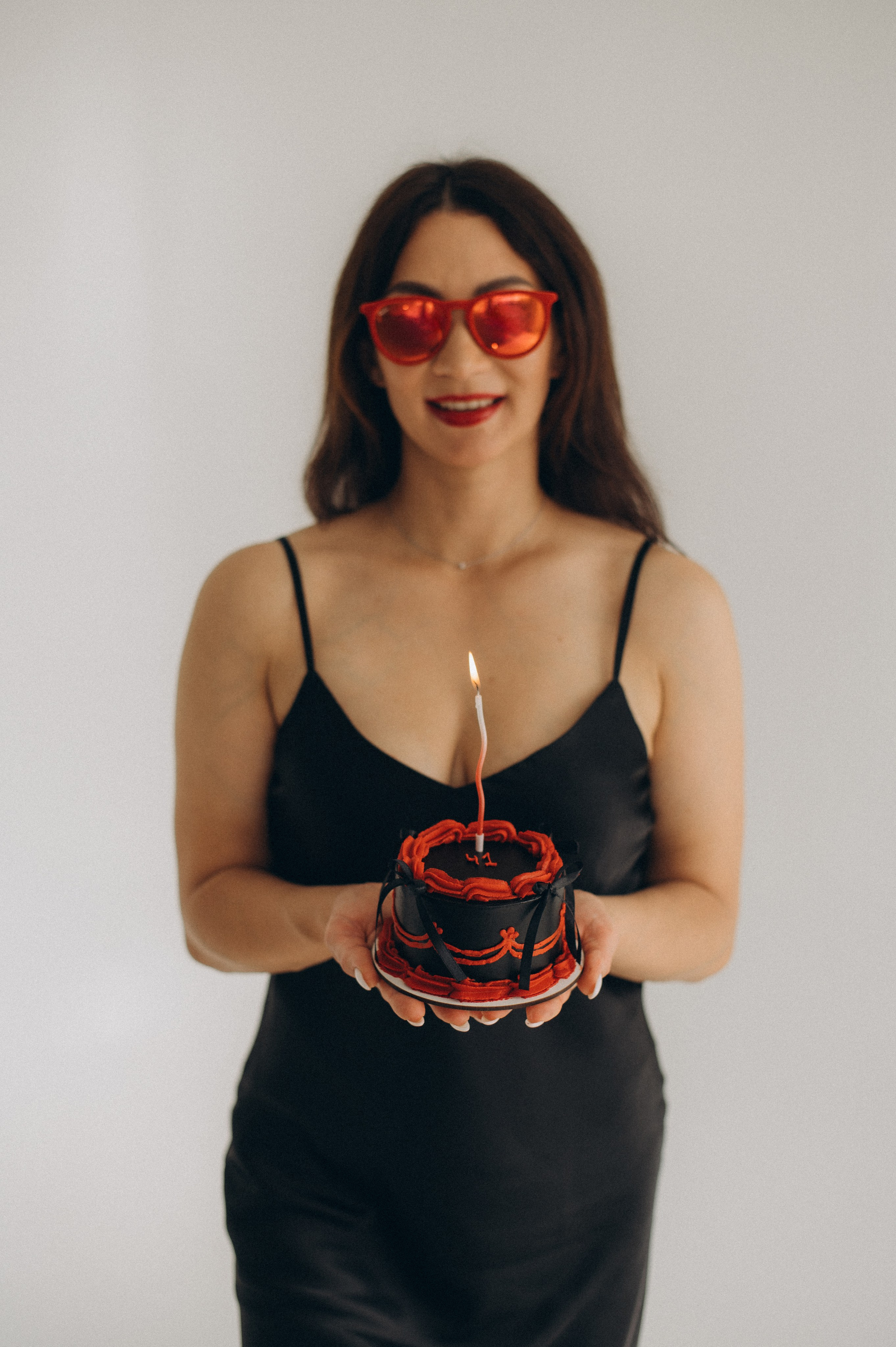 Індивідуальна фотосесія до дня народження у студії Тернопіль, інидвідуальна зйомка, портретний фотограф. Сімейний, дитячий та індивідуальний фотограф в м. Тернопіль, м. Львів