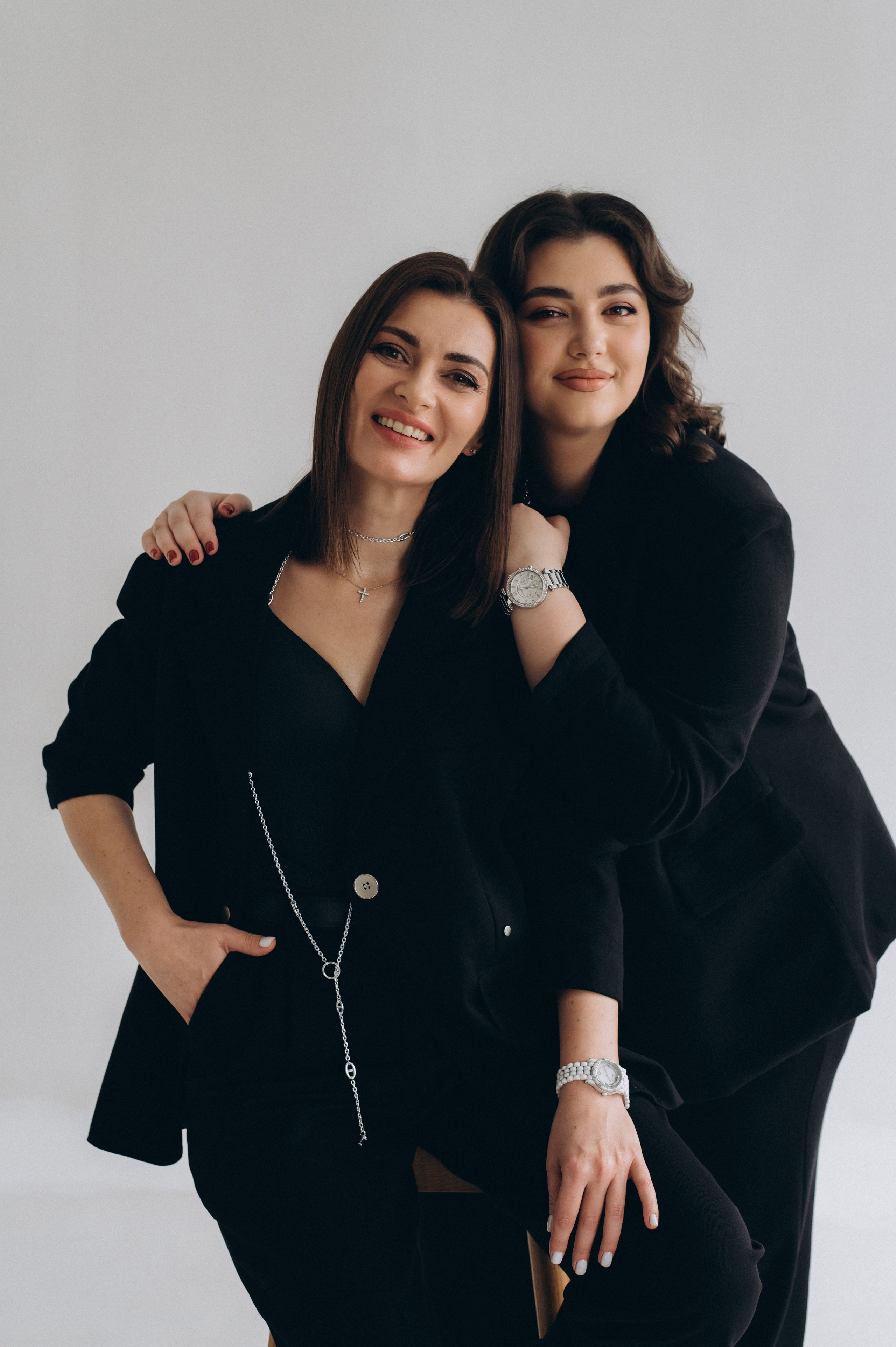 Сімейна фотосесія мами і донечок, сімейний фотограф Тернопіль, портретний фотограф Тернопіль, портретна фотосесія Львів. Сімейний, дитячий та індивідуальний фотограф в м. Тернопіль, м. Львів