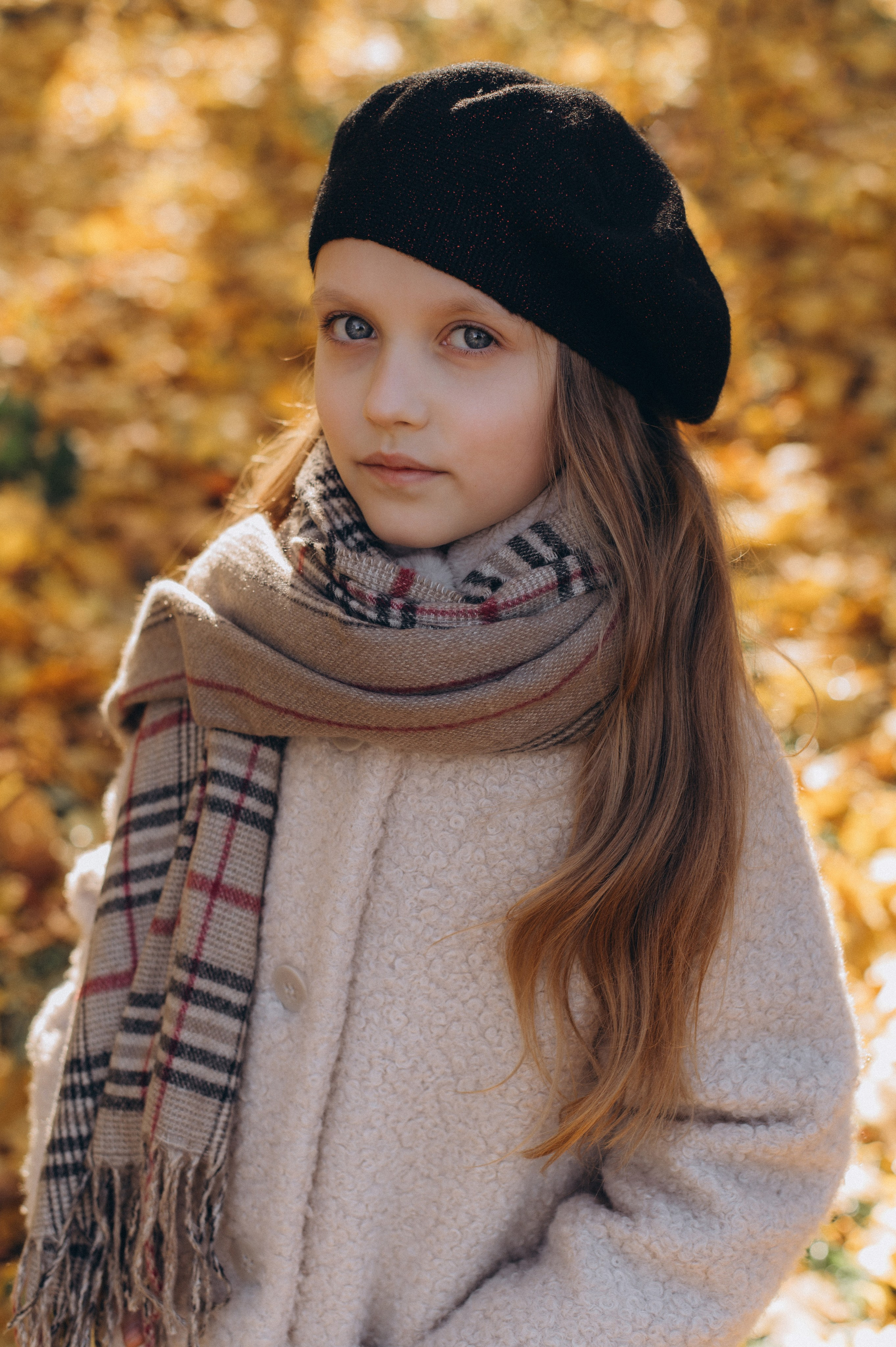 Осіння фотосесія 4 класу на віньєтки, випускні фотоальбоми Тернопіль, фотосесія випускників Тернопіль, шкільний випускний альбом Тернопіль. Сімейний, дитячий та індивідуальний фотограф в м. Тернопіль, м. Львів