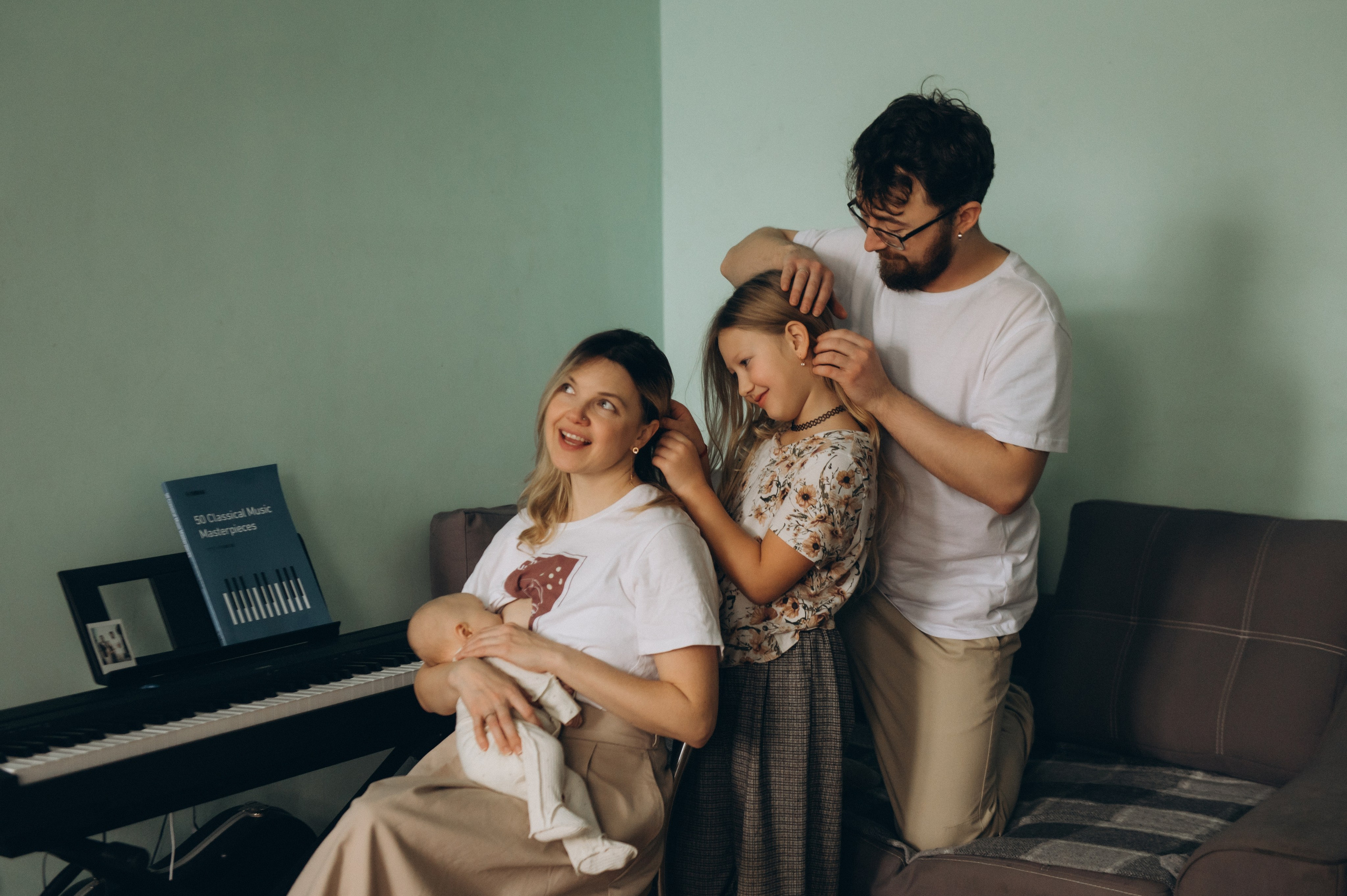 Сімейна фотосесія вдома Тернопіль, сімейний фотограф Львів Тернопіль, сімейна фотосесія Тернопіль, зйомка вдома. Сімейний, дитячий та індивідуальний фотограф в м. Тернопіль, м. Львів