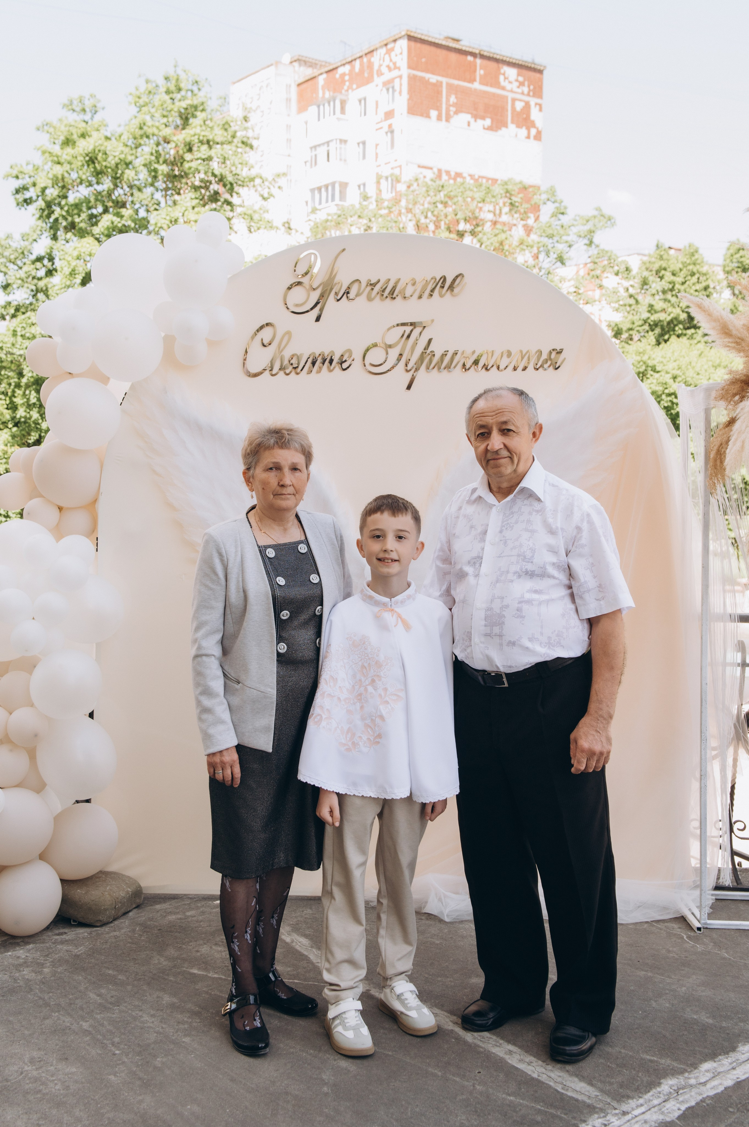 Фотосесія Причастя Тернопіль церква Св Михаїла, фотограф на Причастя Тернопіль, фотосесія Літургії Причастя Тернопіль. Сімейний, дитячий та індивідуальний фотограф в м. Тернопіль, м. Львів