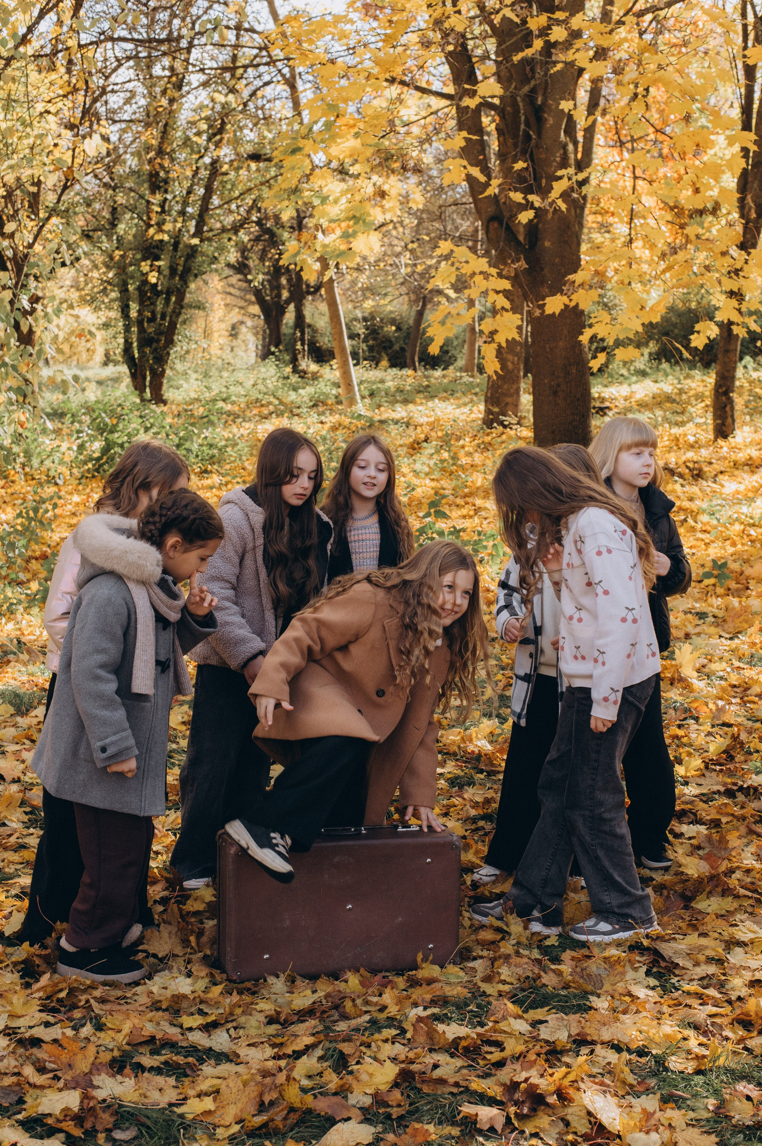 Осіння фотосесія 4 класу на віньєтки, випускні фотоальбоми Тернопіль, фотосесія випускників Тернопіль, шкільний випускний альбом Тернопіль. Сімейний, дитячий та індивідуальний фотограф в м. Тернопіль, м. Львів