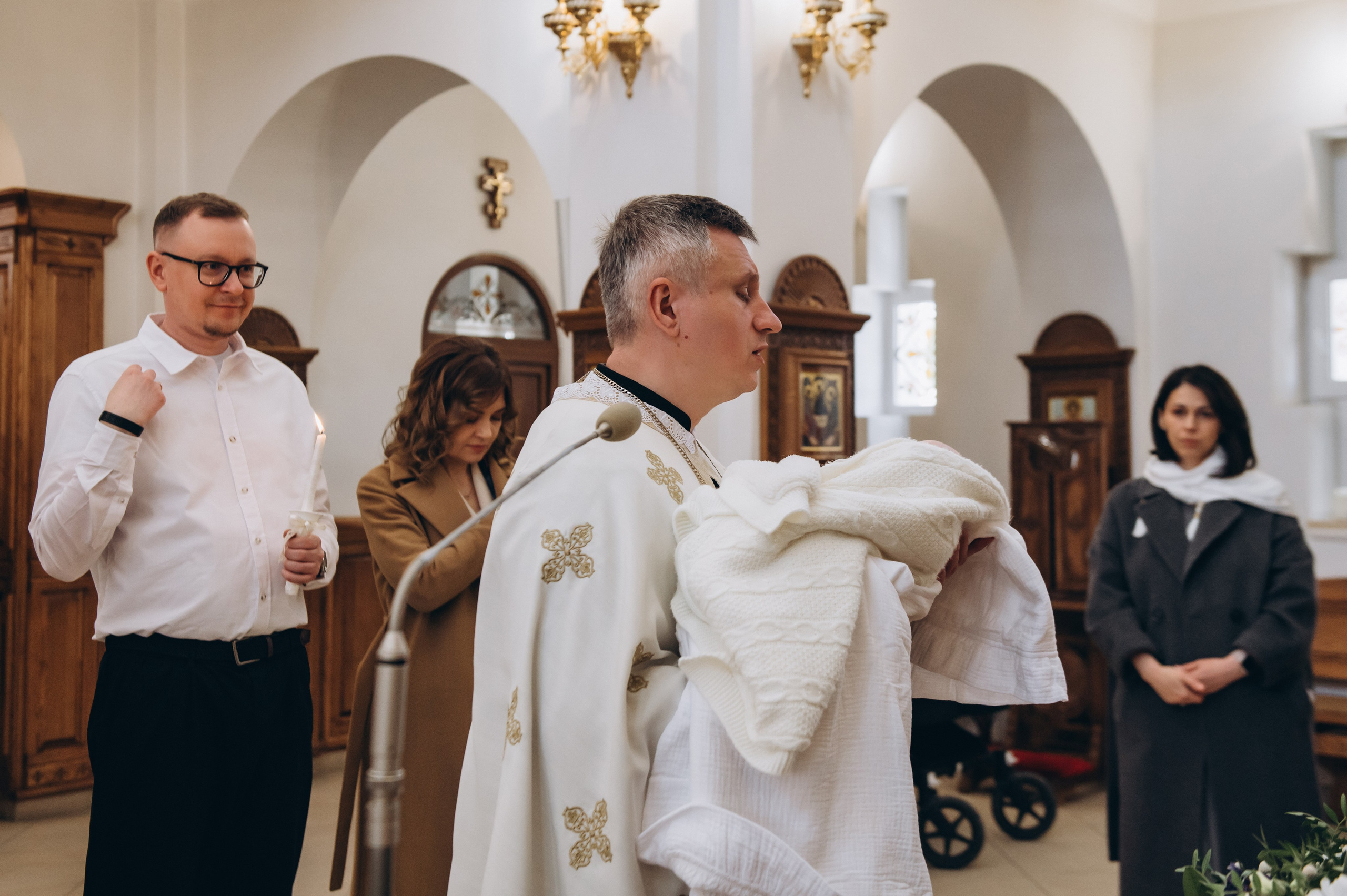 Фотосесія Хрещення Тернопіль, зйомка Хрестин Тернопіль, Храм Різдва Пресвятої Богородиці УГКЦ Тернопіль. Сімейний, дитячий та індивідуальний фотограф в м. Тернопіль, м. Львів