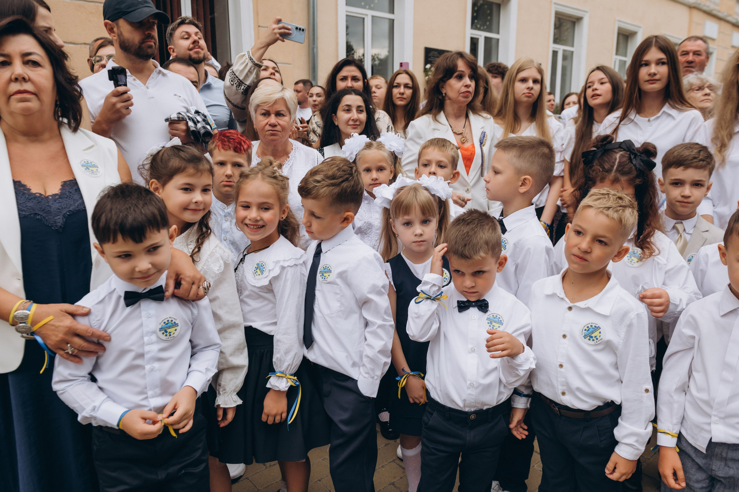 Перший дзвоник у Тернополі, фотосесія першокласників