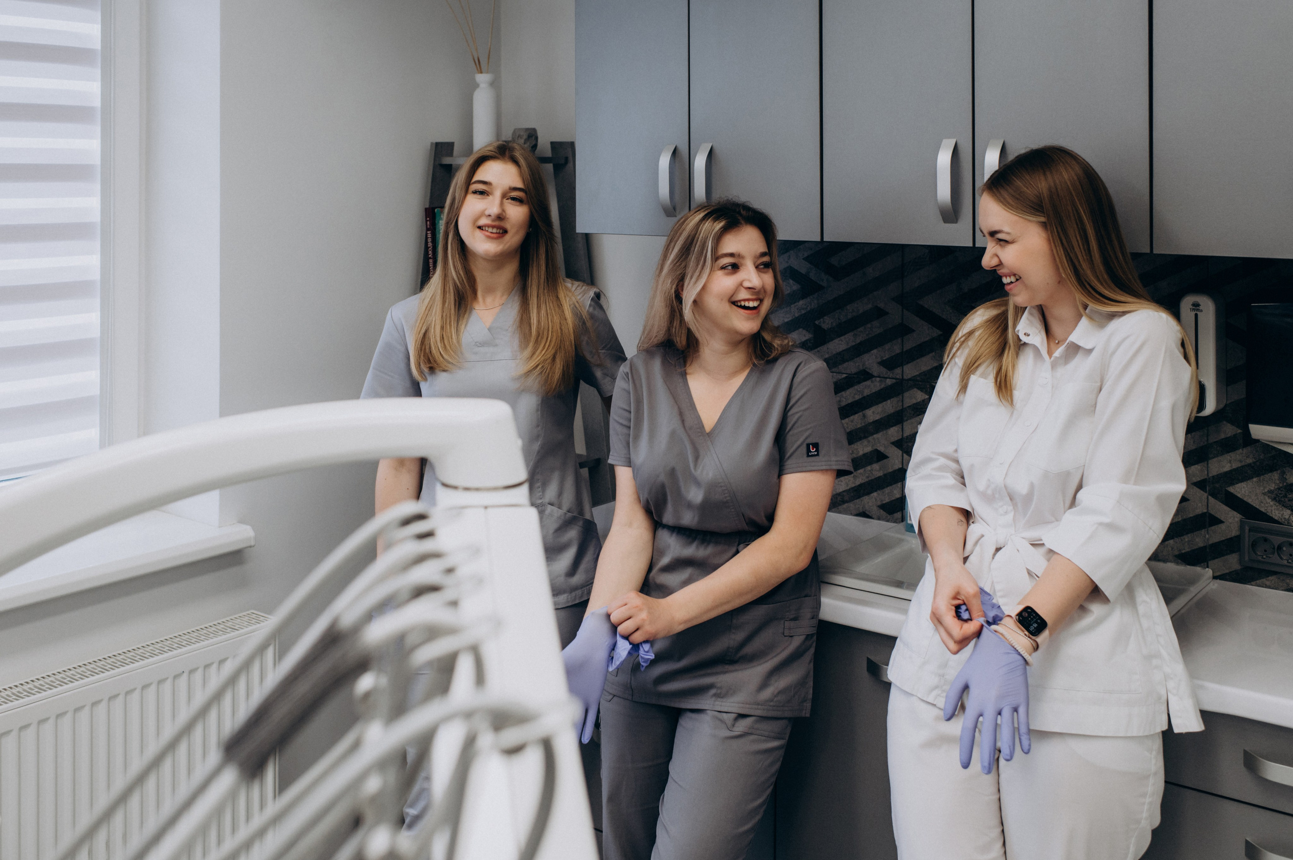 Фотосесія стоматології, зйомка стоматологічної клініки, контент для стоматолога. Сімейний, дитячий та індивідуальний фотограф в м. Тернопіль, м. Львів