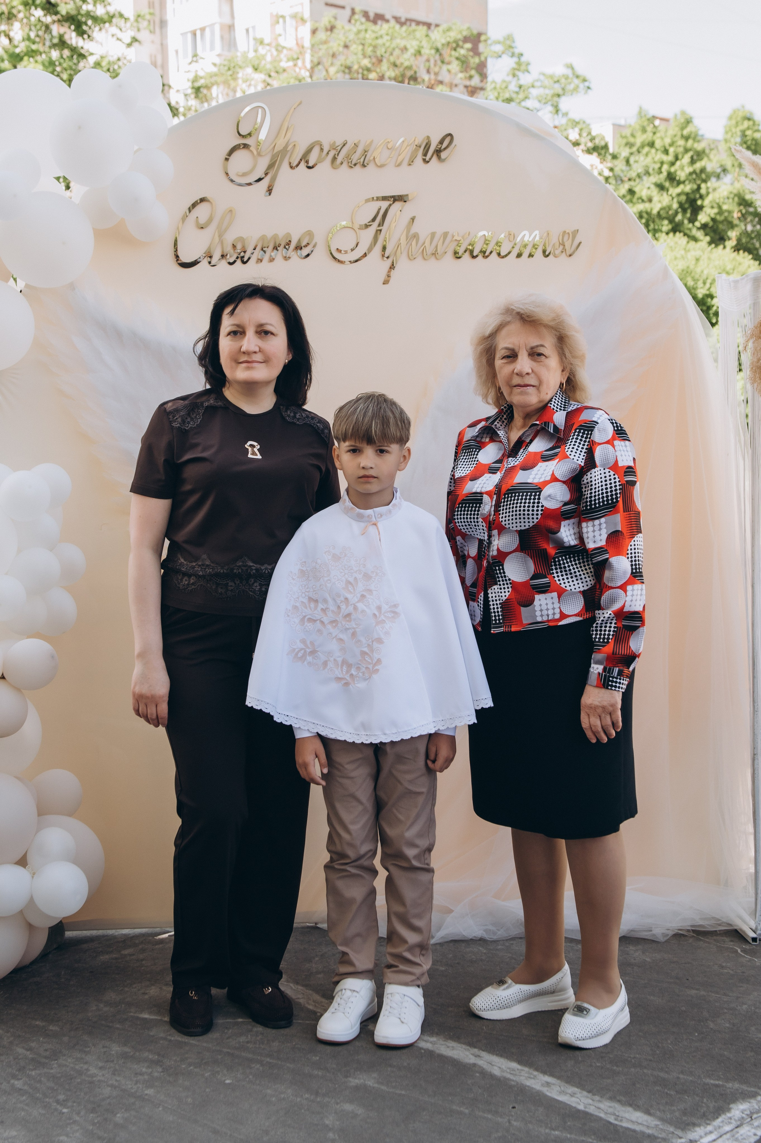 Фотосесія Причастя Тернопіль церква Св Михаїла, фотограф на Причастя Тернопіль, фотосесія Літургії Причастя Тернопіль. Сімейний, дитячий та індивідуальний фотограф в м. Тернопіль, м. Львів