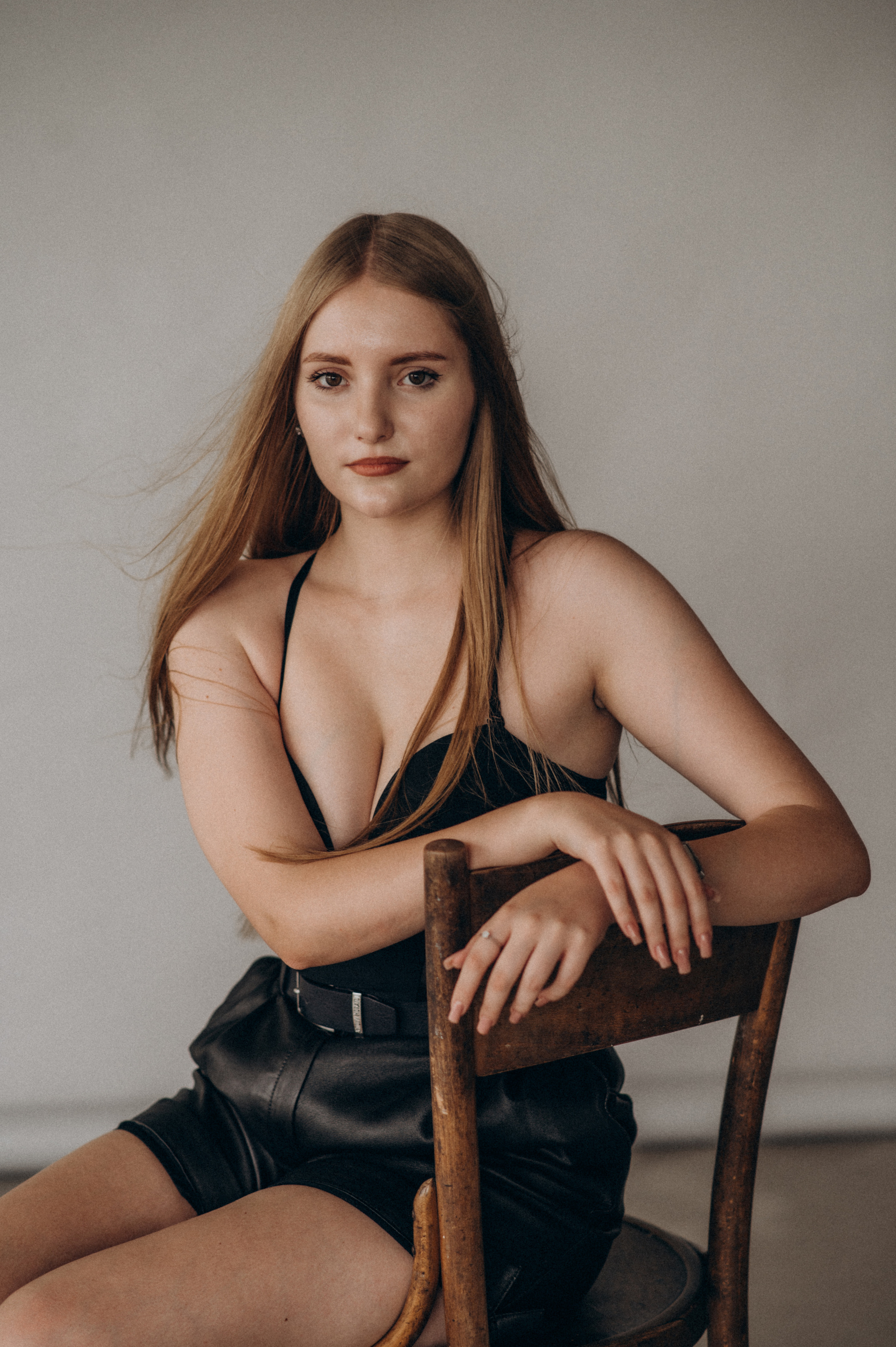 Фотосесія на віньєтки, фотосесія випускників, шкільна фотосесія. Сімейний, дитячий та індивідуальний фотограф в м. Тернопіль, м. Львів