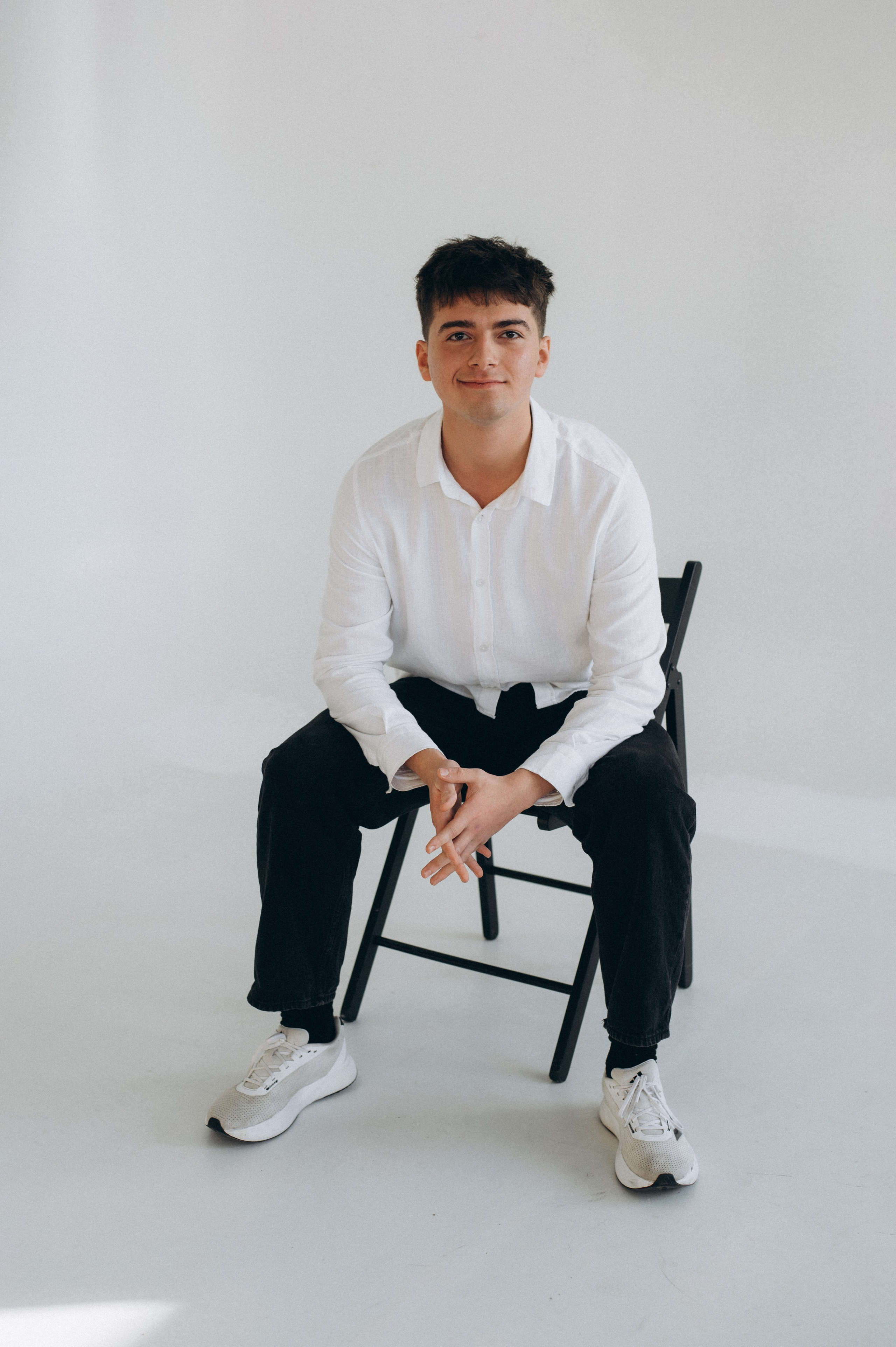 Фотосесія випускників, фотосесія на віньєтки Тернопіль, випускники Тернопіль, випуск 2025. Сімейний, дитячий та індивідуальний фотограф в м. Тернопіль, м. Львів