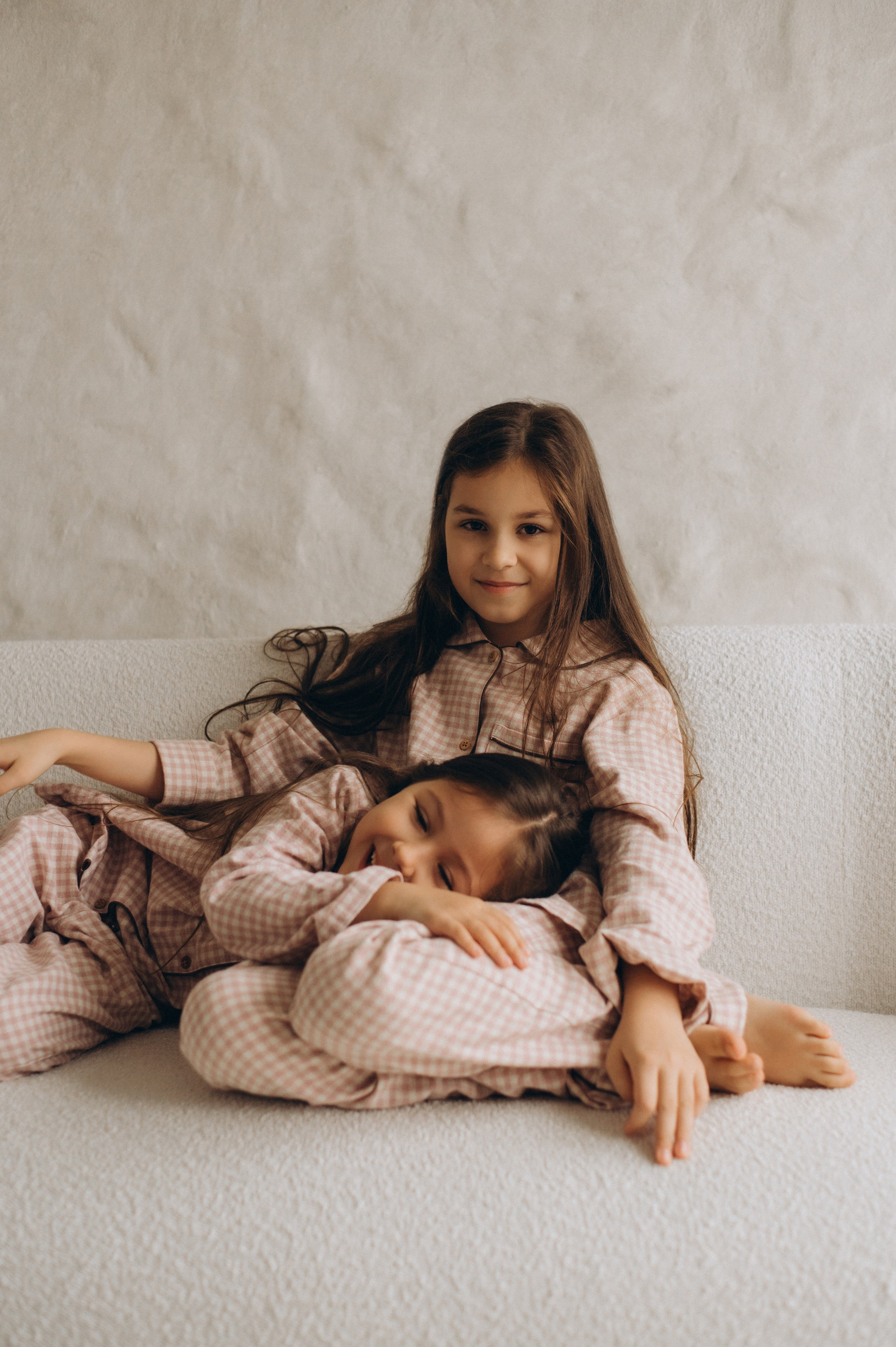 Фотосесія сестричок Тернопіль, зйомка сестрички, сімейний фотограф Тернопіль, портретний фотограф Тернопіль, фотосесія дітей. Сімейний, дитячий та індивідуальний фотограф в м. Тернопіль, м. Львів