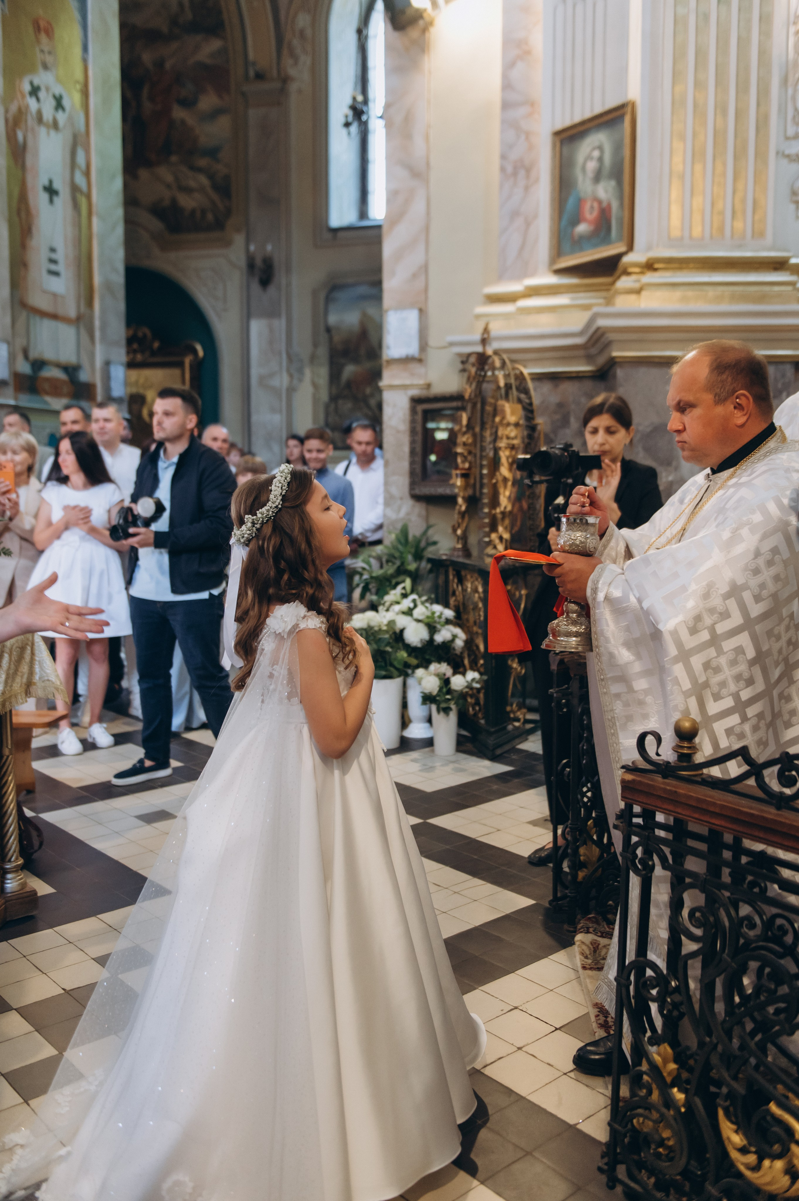 Фотосесія Першого Причастя Тернопіль, фотосесія Причастя Тернопіль, Таїнство Першого Причастя Тернопіль, Катедра Причастя Тернопіль