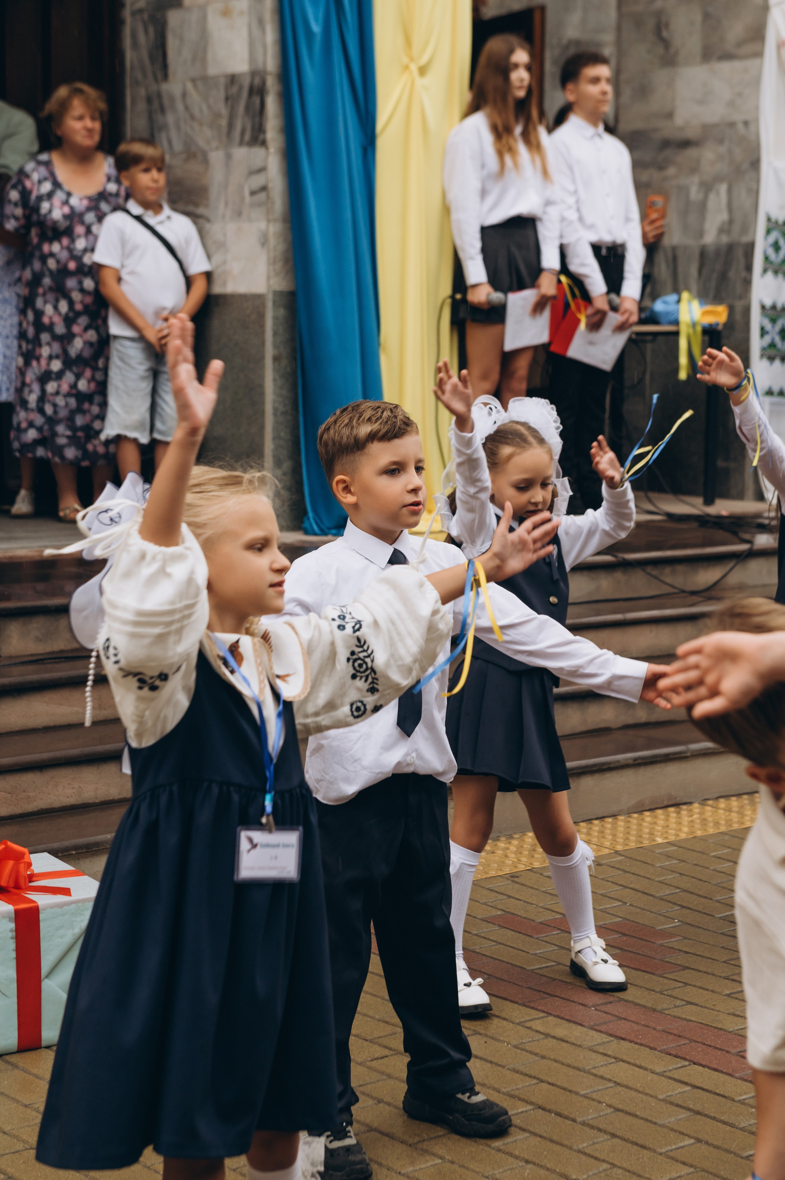 Перший дзвоник у Тернополі, фотосесія першокласників